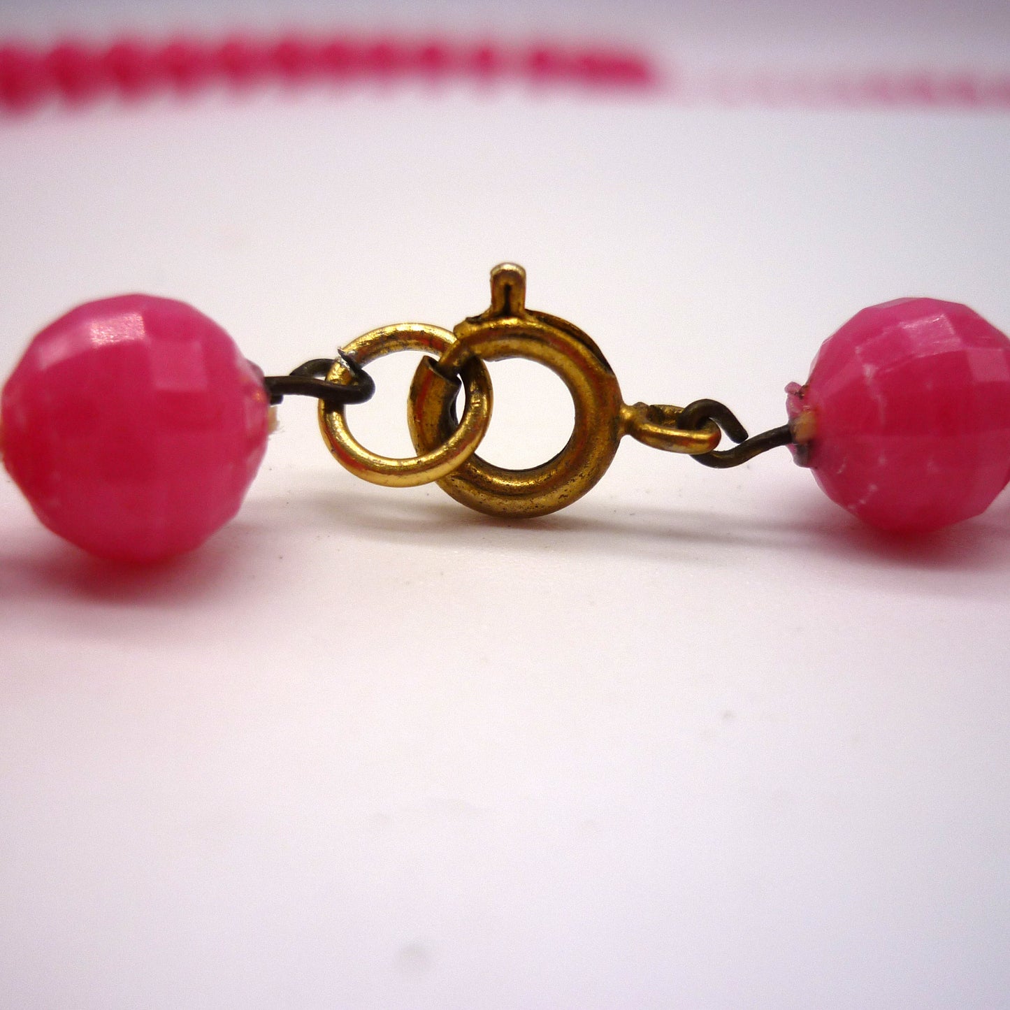 Vintage Pink Faceted Plastic Bead Necklace