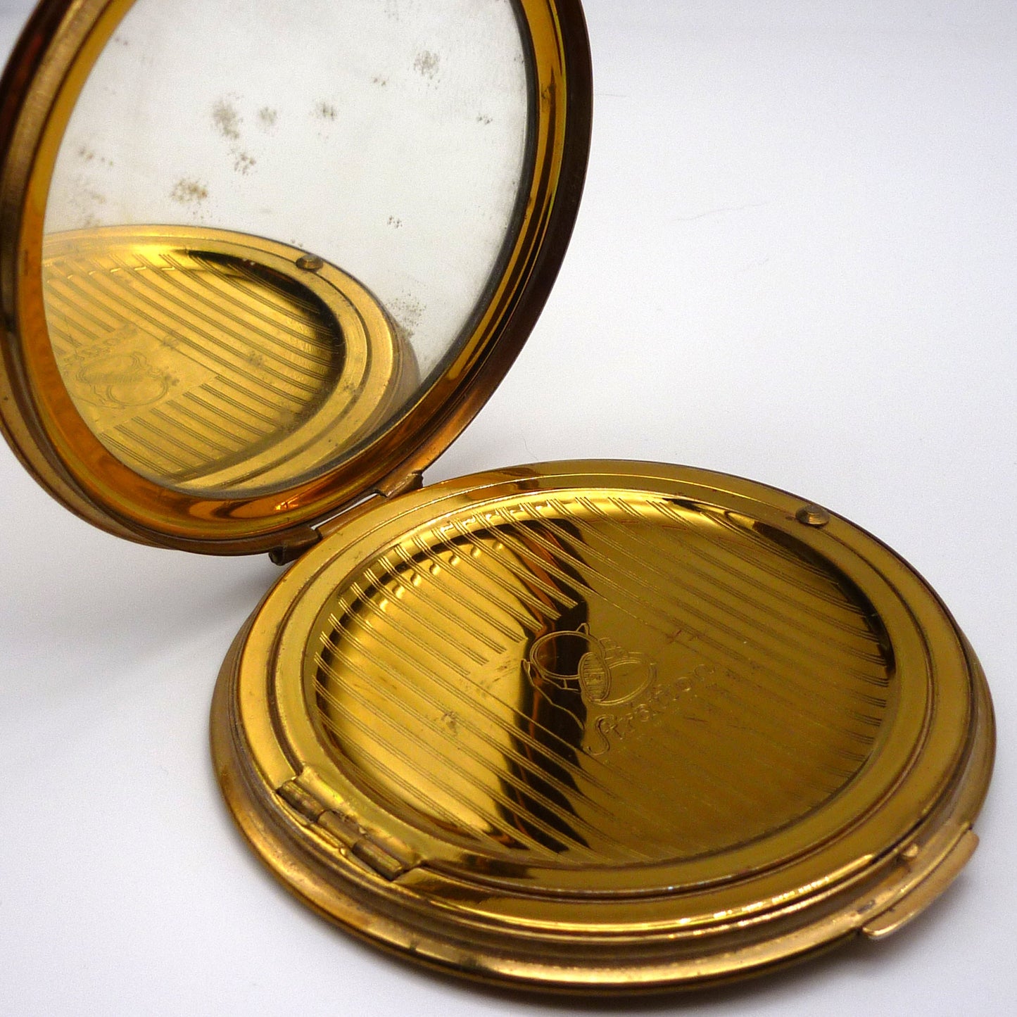 Vintage Fifties Stratton Compact in Hand with Picture of Lady Design