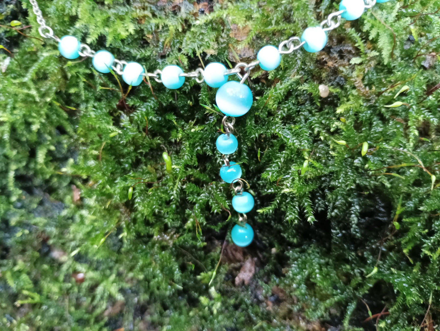 Vintage Turquoise Glass Beaded Necklace: Retro Silver Plated Chain