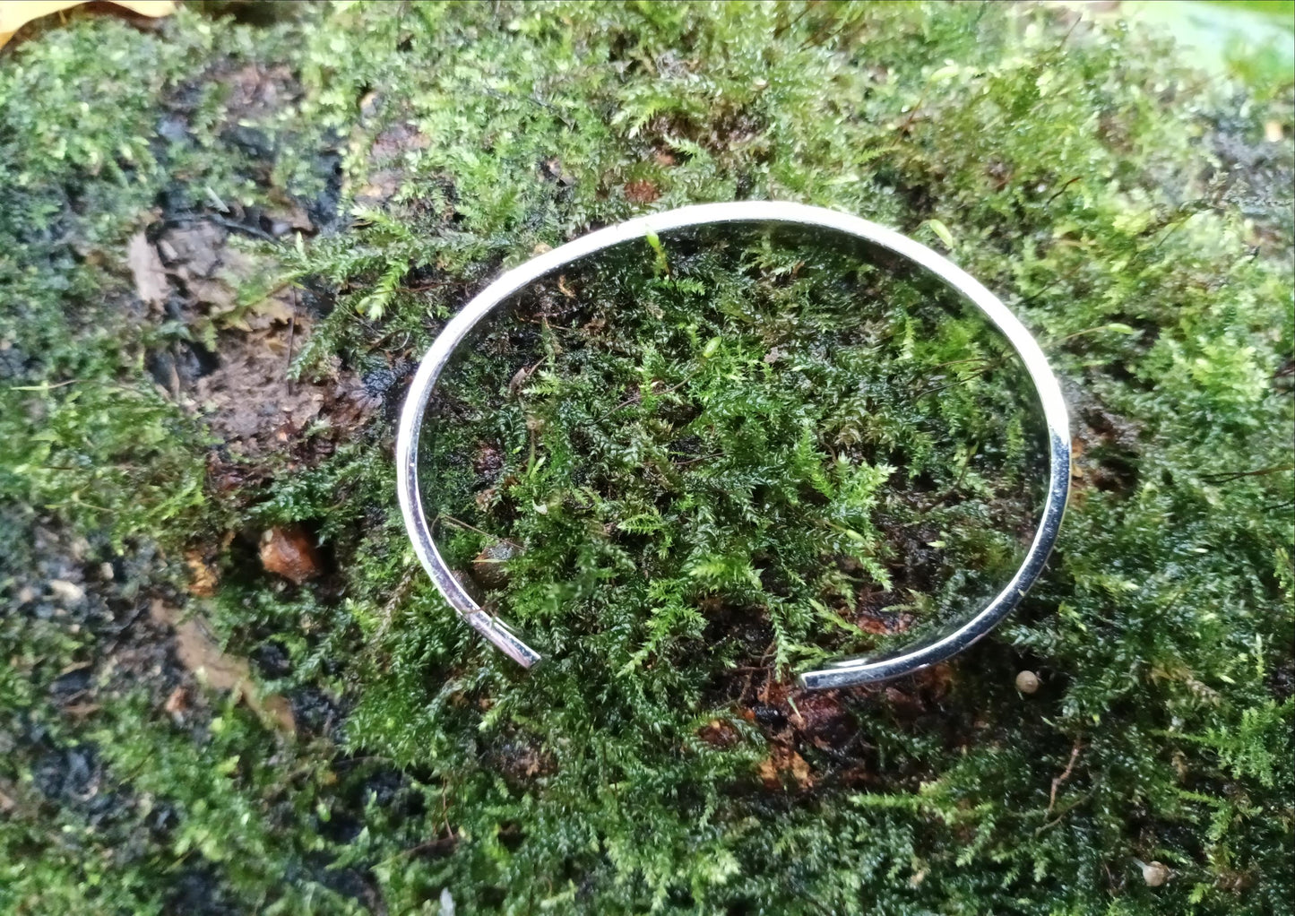 Vintage Steel Magnetic Bangle Bracelet: Modernist Unisex Jewelry