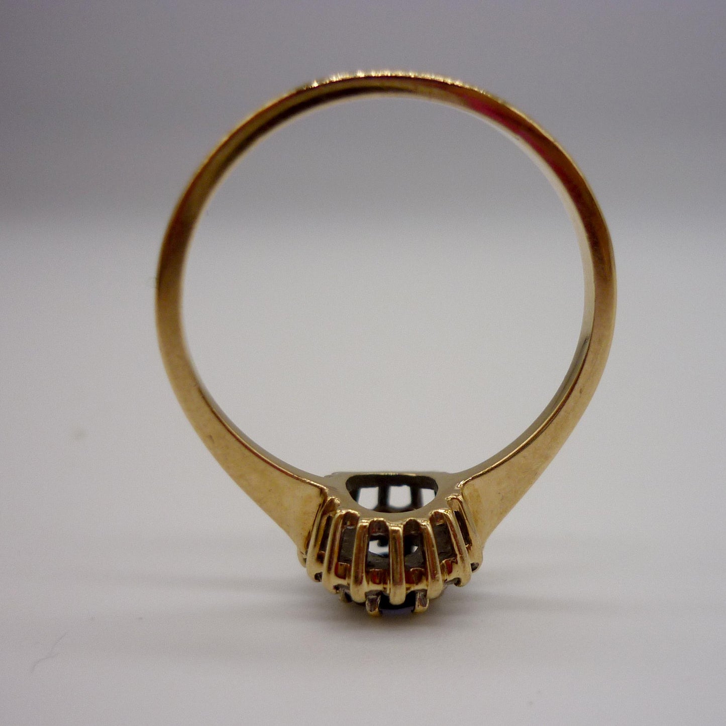 Vintage Sapphire & Diamond Yellow Gold Halo Ring Size 6.25