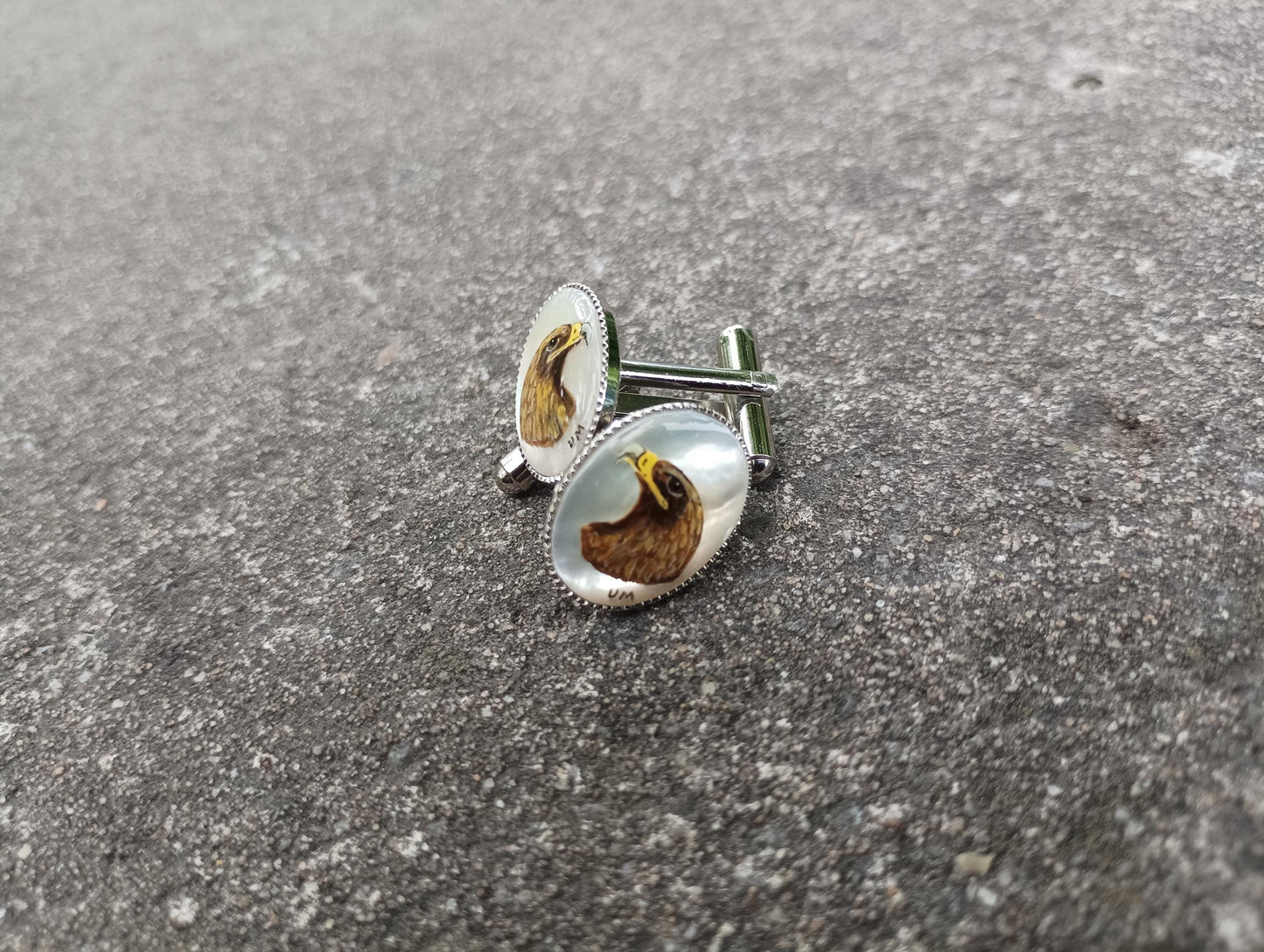 Vintage Hand Painted Eagle Cufflinks: Mother of Pearl Retro Accessory