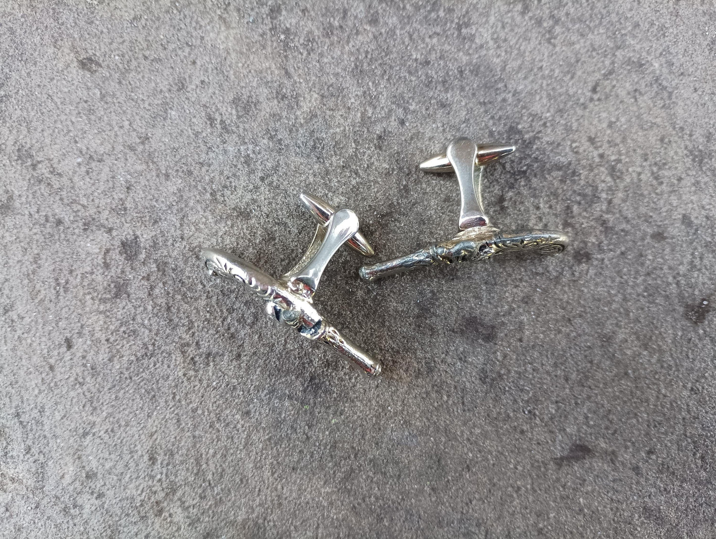 Vintage Stratton Gold Tone Flintlock Pistol Cufflinks