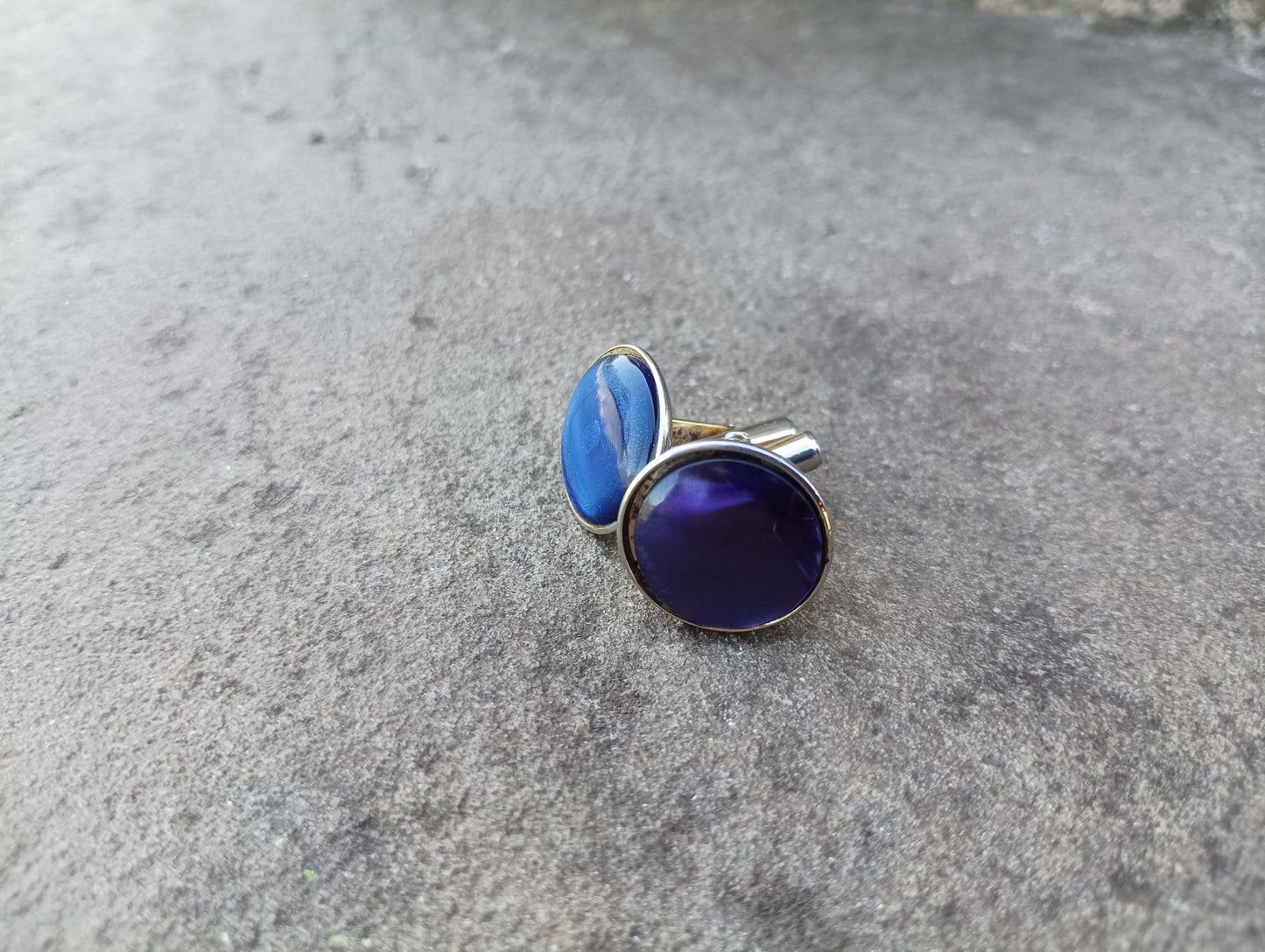 Vintage 60s Iridescent Cufflinks: Blue & Purple Mod Style