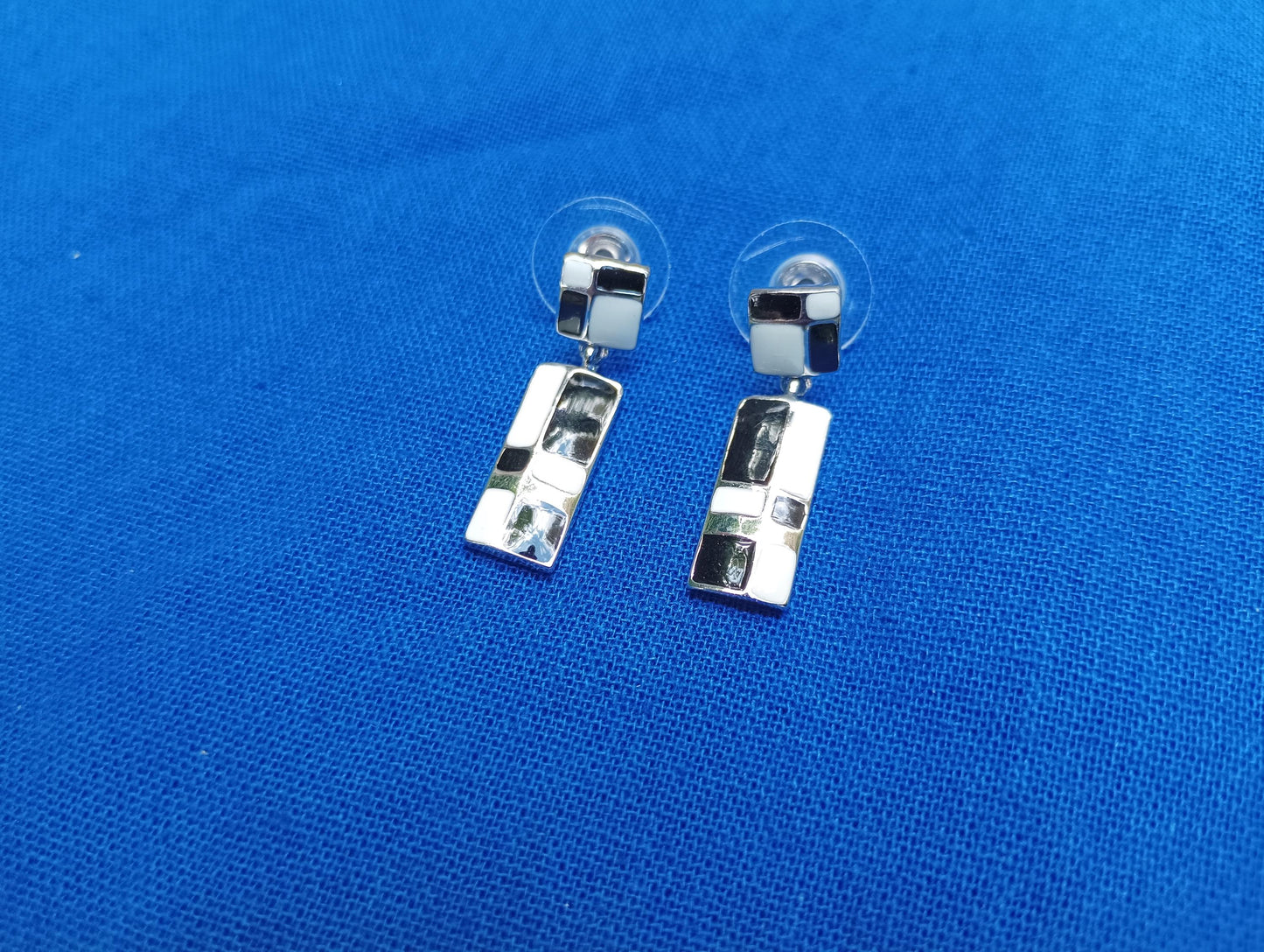 Vintage Black & White Enamel Drop Earrings: 1980s Geometric Jewelry