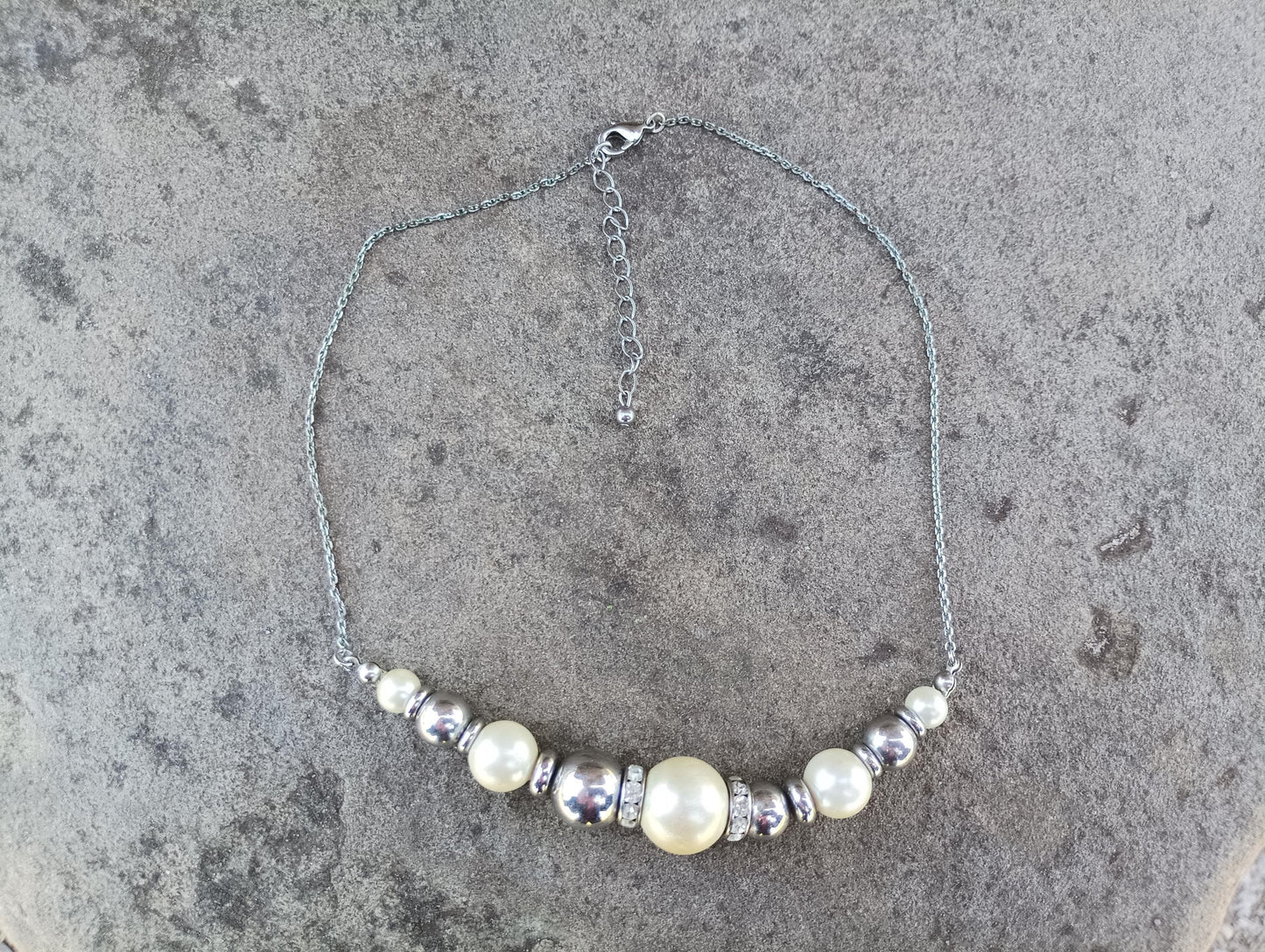 Vintage Pearl Beaded Necklace: 1990s Silver Tone Chain Choker