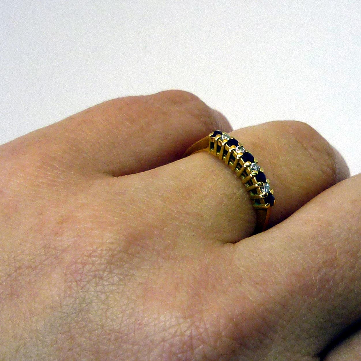 Vintage 18k Gold Ruby & Diamond Ring - Size 5.5