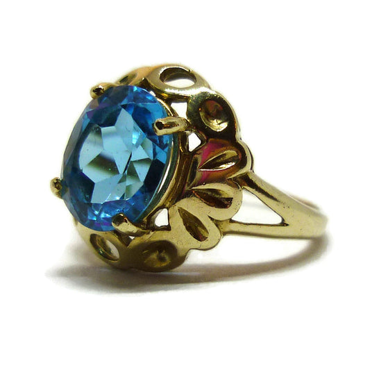 9k Gold Blue Topaz Ring: Filigree Statement Ring, Size 6.25