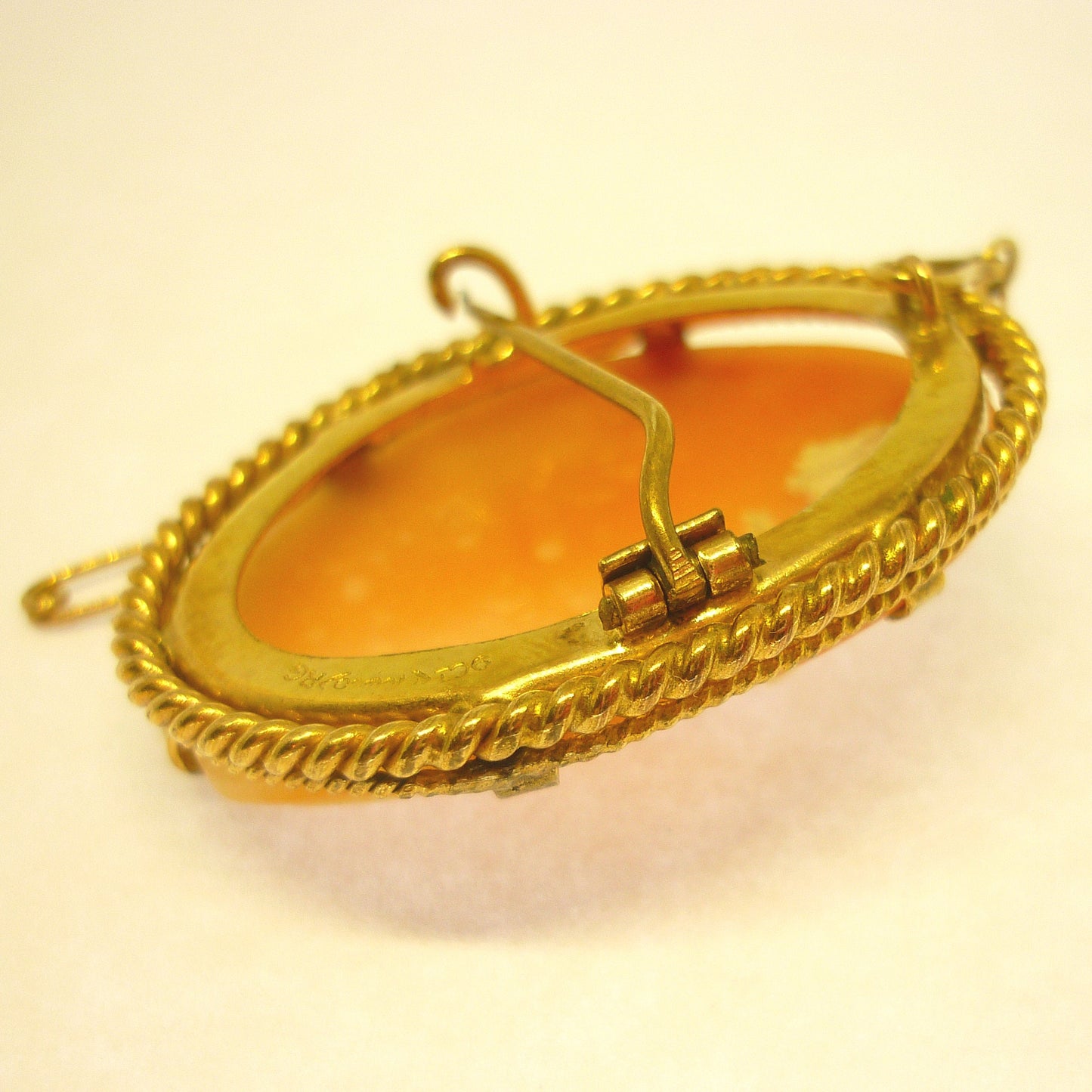 Victorian Shell Cameo Brooch: Antique Rolled Gold Pendant, Circa 1900