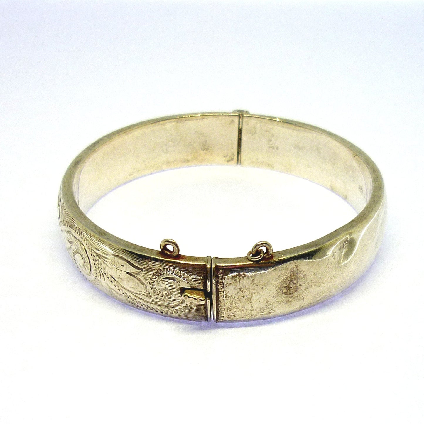 Vintage Sterling Silver Hinged Bangle: Acanthus Leaf Floral Bracelet