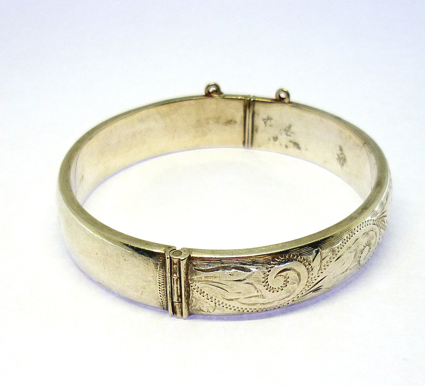 Vintage Sterling Silver Hinged Bangle: Acanthus Leaf Floral Bracelet