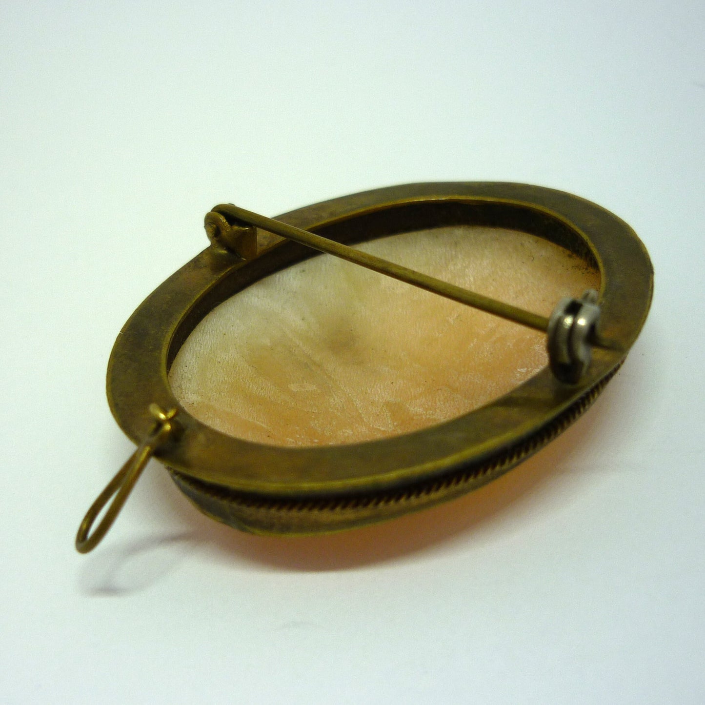 Vintage Cameo Brooch Pendant