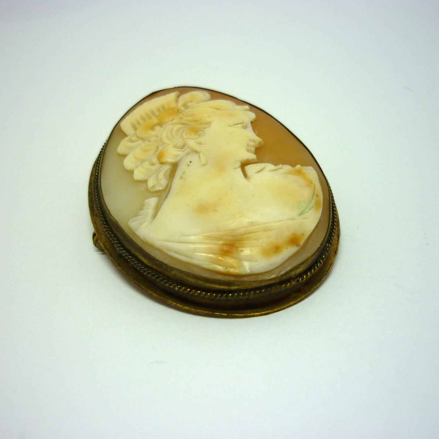Vintage Cameo Brooch Pendant
