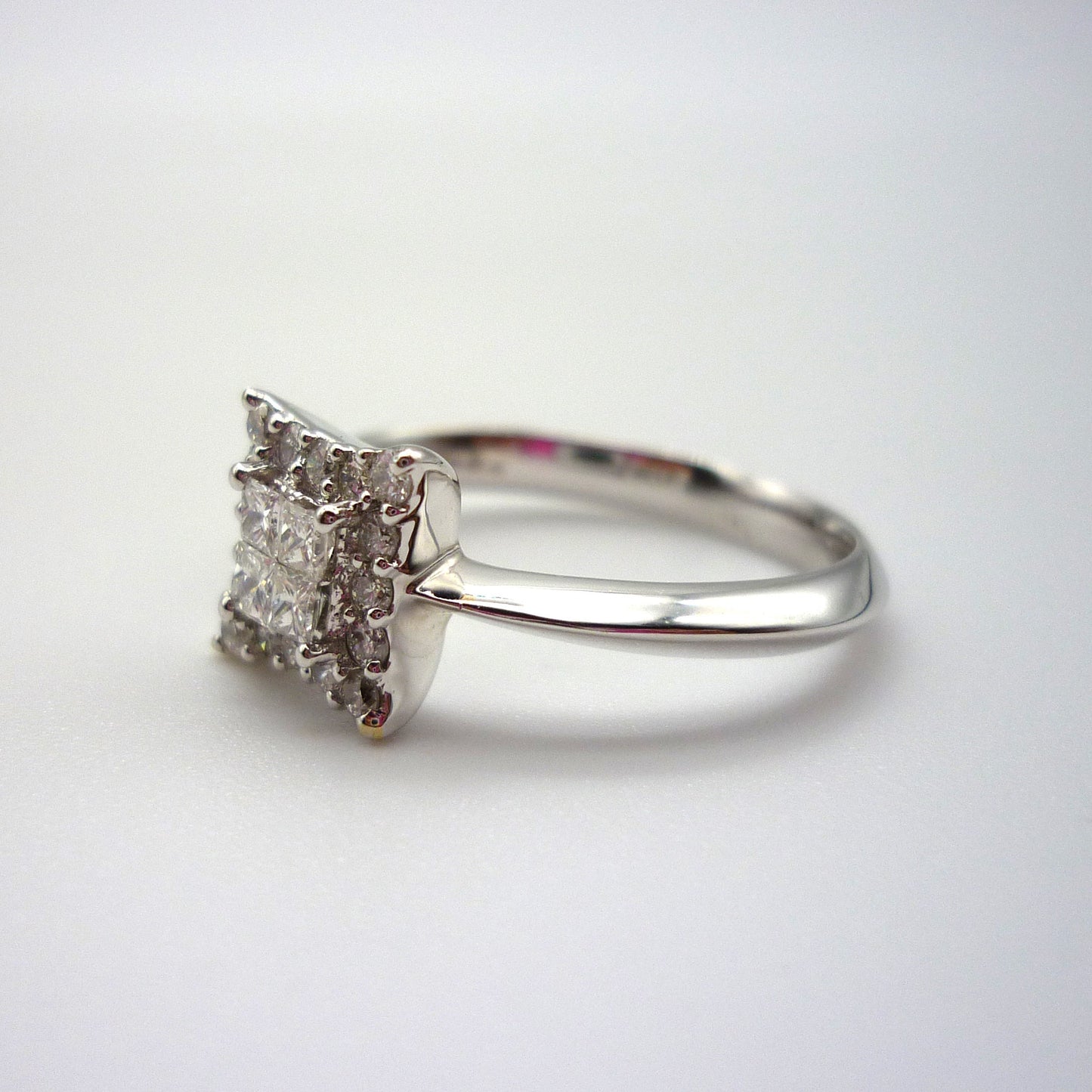 18k White Gold Square Diamond Ring with Knife Edge Band Size 5.75