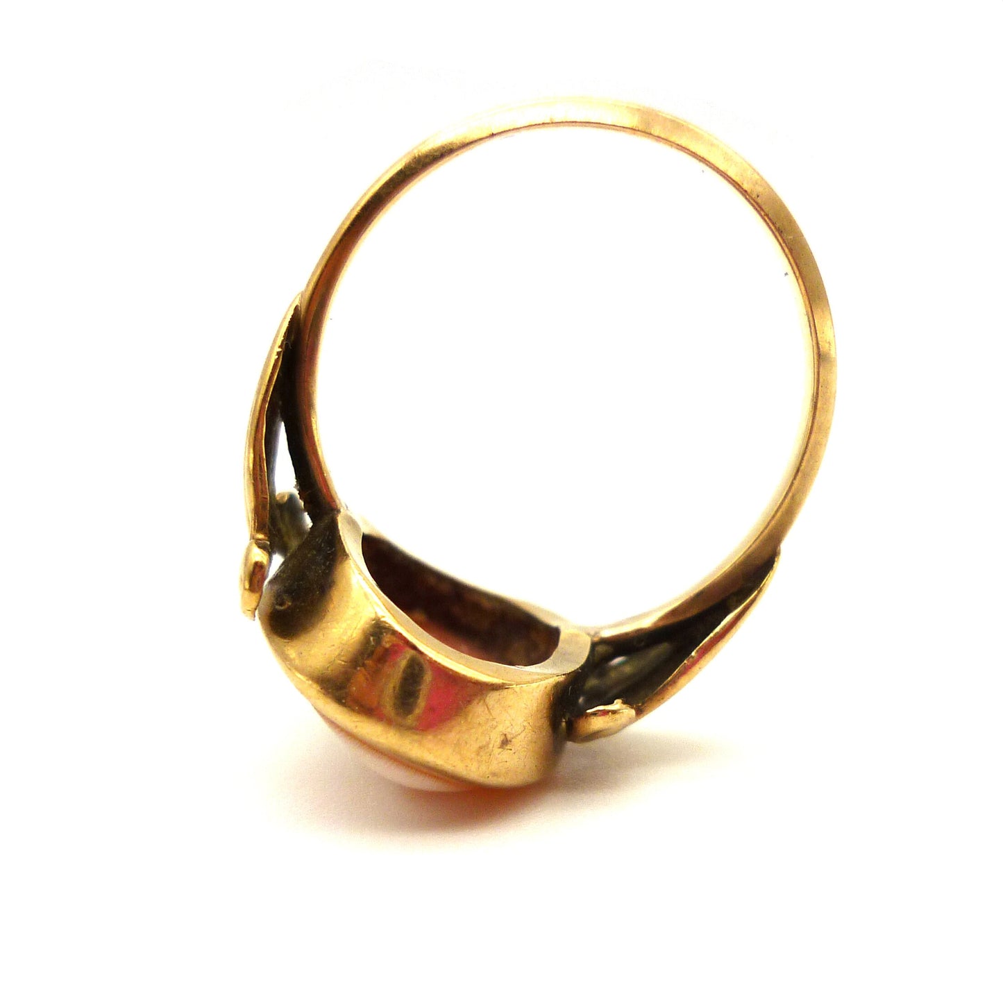 Antique Shell Cameo Ring in 9k Gold, Victorian Portrait Jewellery