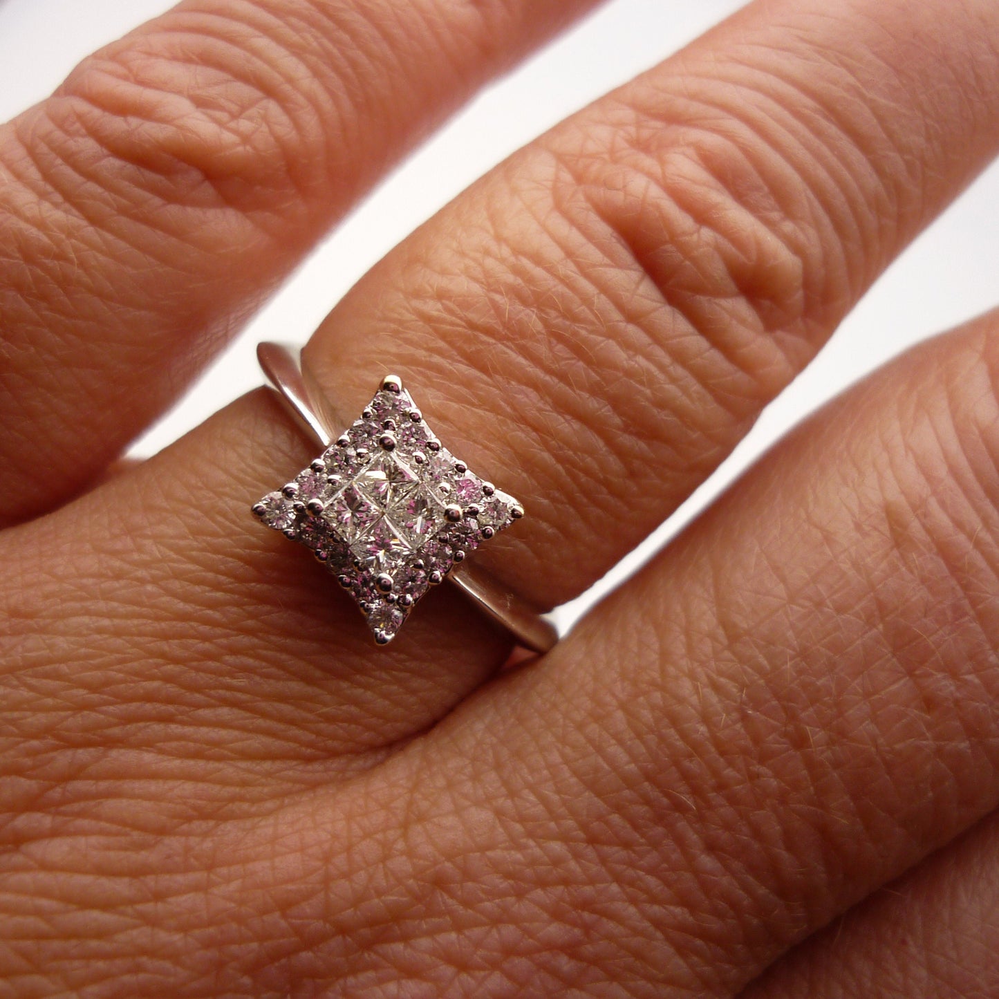 18k White Gold Square Diamond Ring with Knife Edge Band Size 5.75