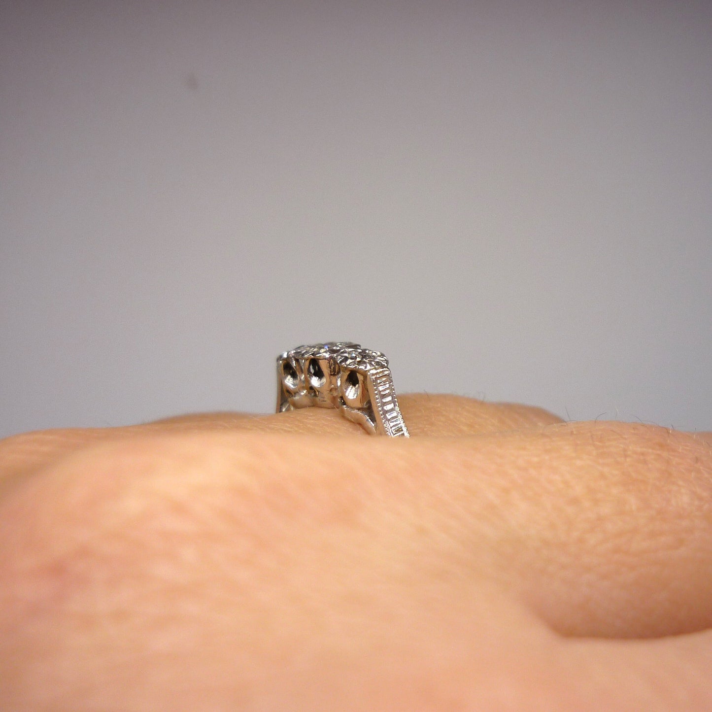 Vintage Art Deco Diamond Trilogy Ring: 18k Gold & Platinum, Size 5.75