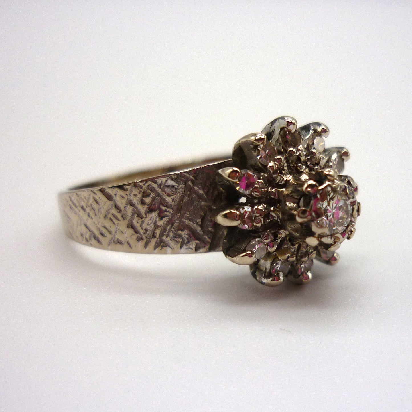 18k White Gold Diamond Cluster Ring