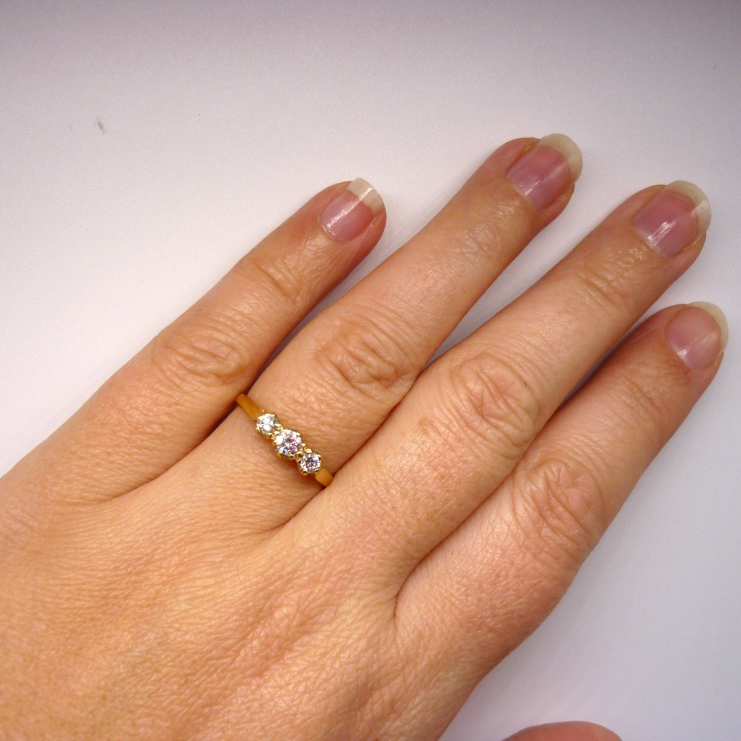 18k Yellow Gold 3 Stone 0.2ct Diamond Ring Size 6.25
