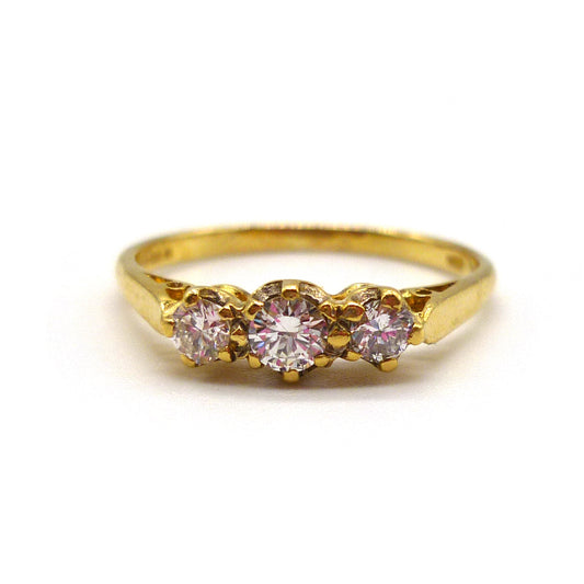 18k Yellow Gold 3 Stone 0.2ct Diamond Ring Size 6.25