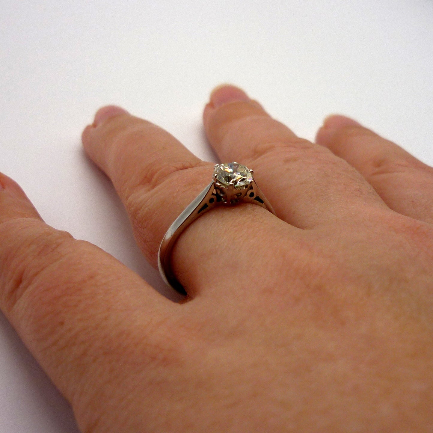Vintage Brilliant Cut Diamond Solitaire in 18k White Gold, Traditional Engagement Ring Size 6.75