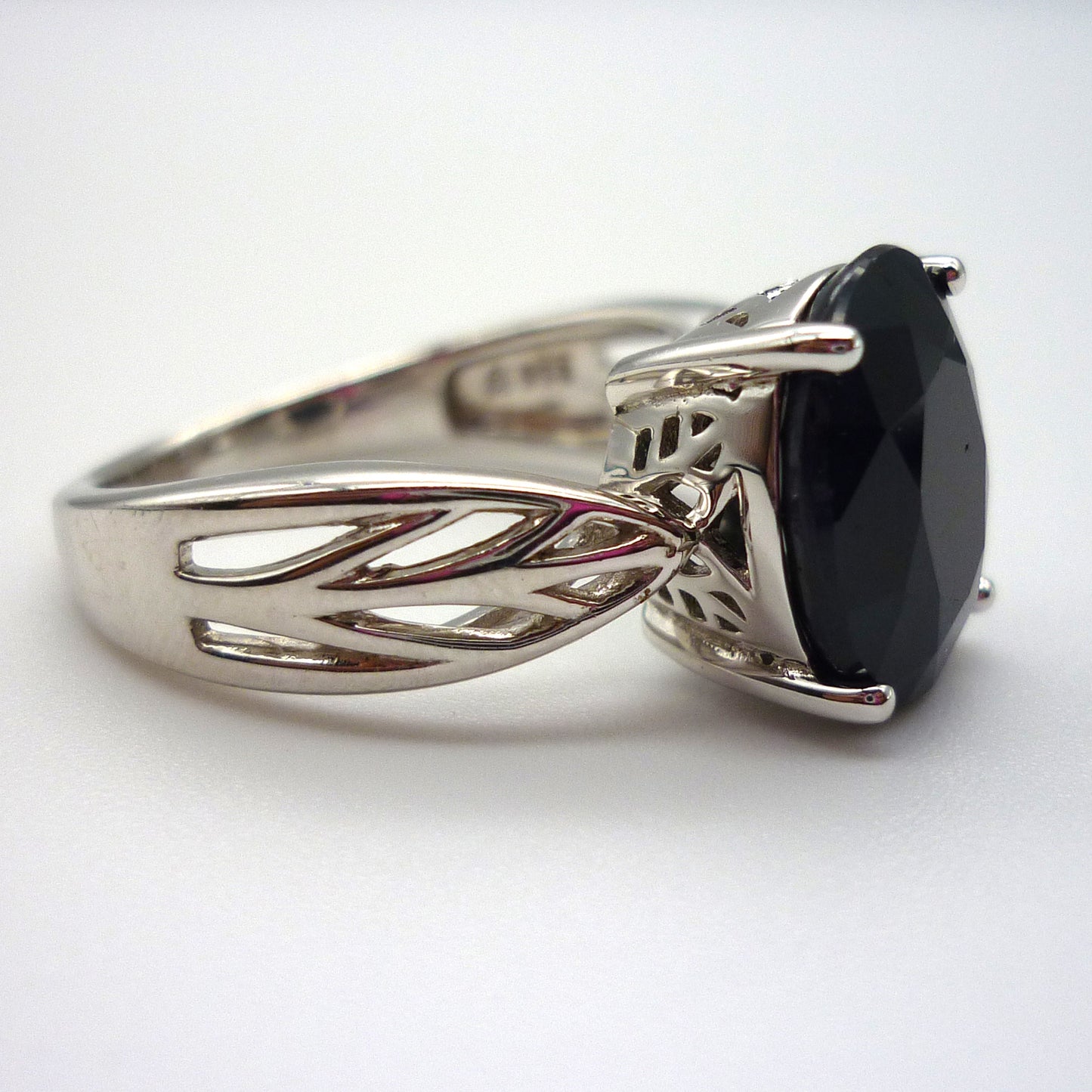 Chunky Ornate Silver Ring with Large Faceted Madagascan Sapphire Size 7.75