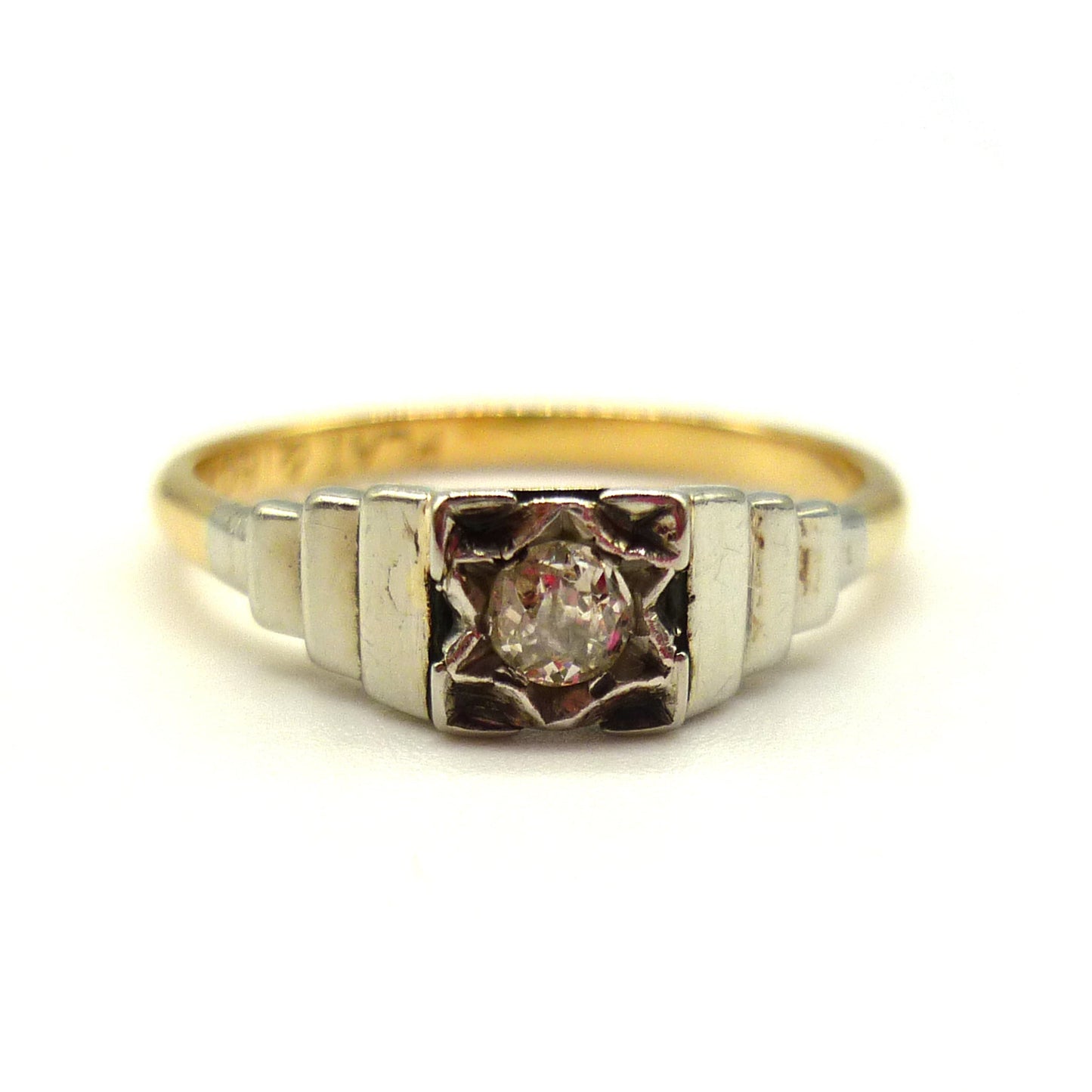 Antique Art Deco 18ct Diamond Solitaire Ring with Platinum Shoulders