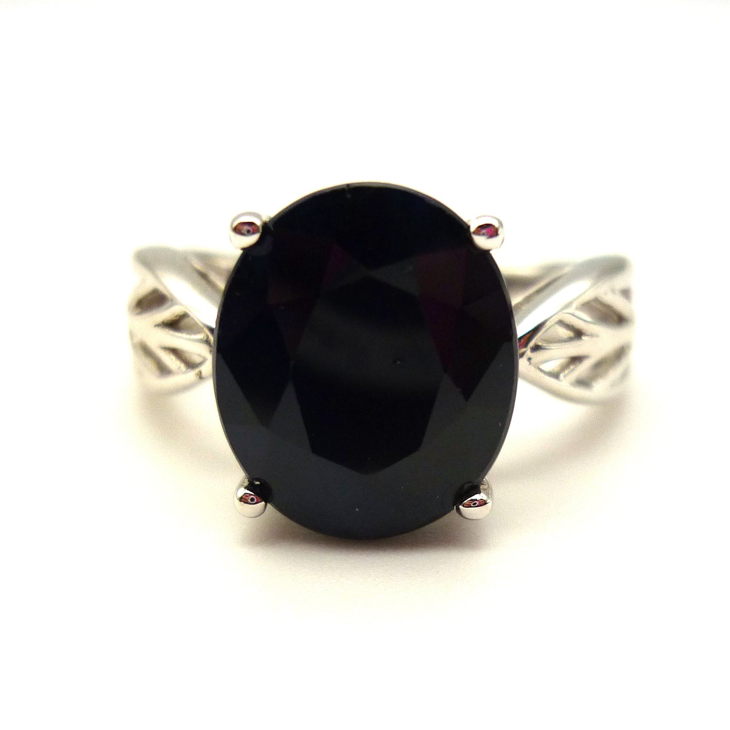 Chunky Ornate Silver Ring with Large Faceted Madagascan Sapphire Size 7.75
