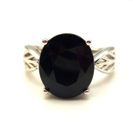 Chunky Ornate Silver Ring with Large Faceted Madagascan Sapphire Size 7.75