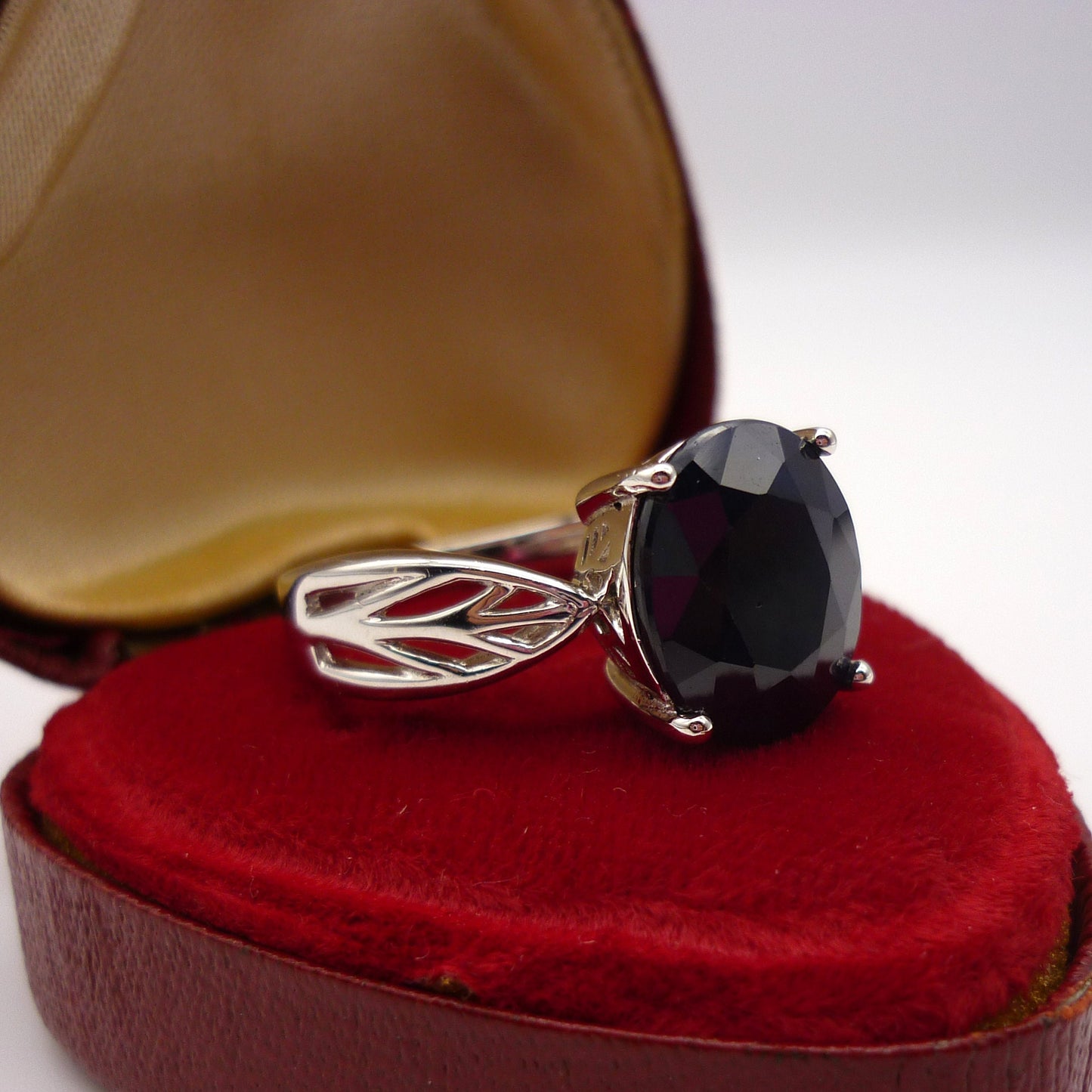 Chunky Ornate Silver Ring with Large Faceted Madagascan Sapphire Size 7.75