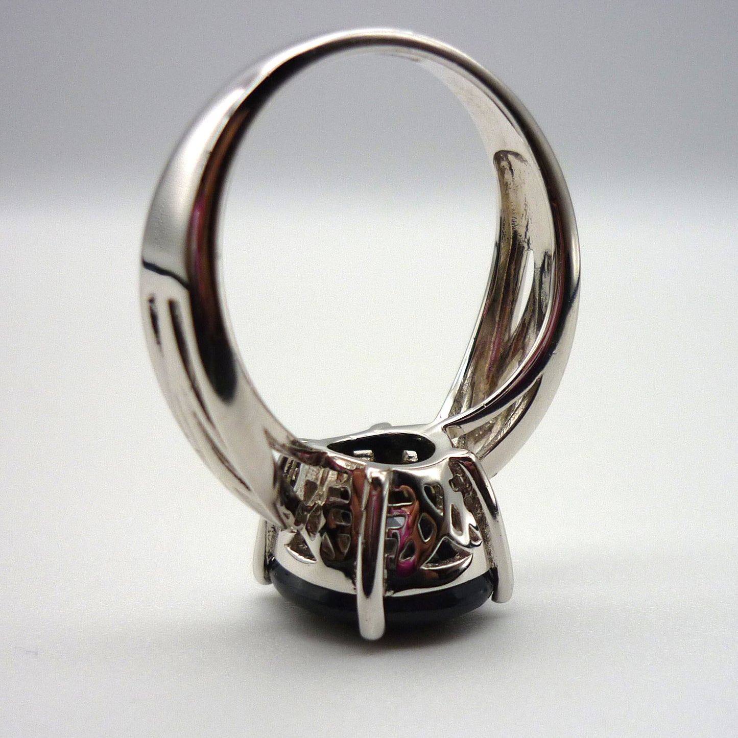 Chunky Ornate Silver Ring with Large Faceted Madagascan Sapphire Size 7.75