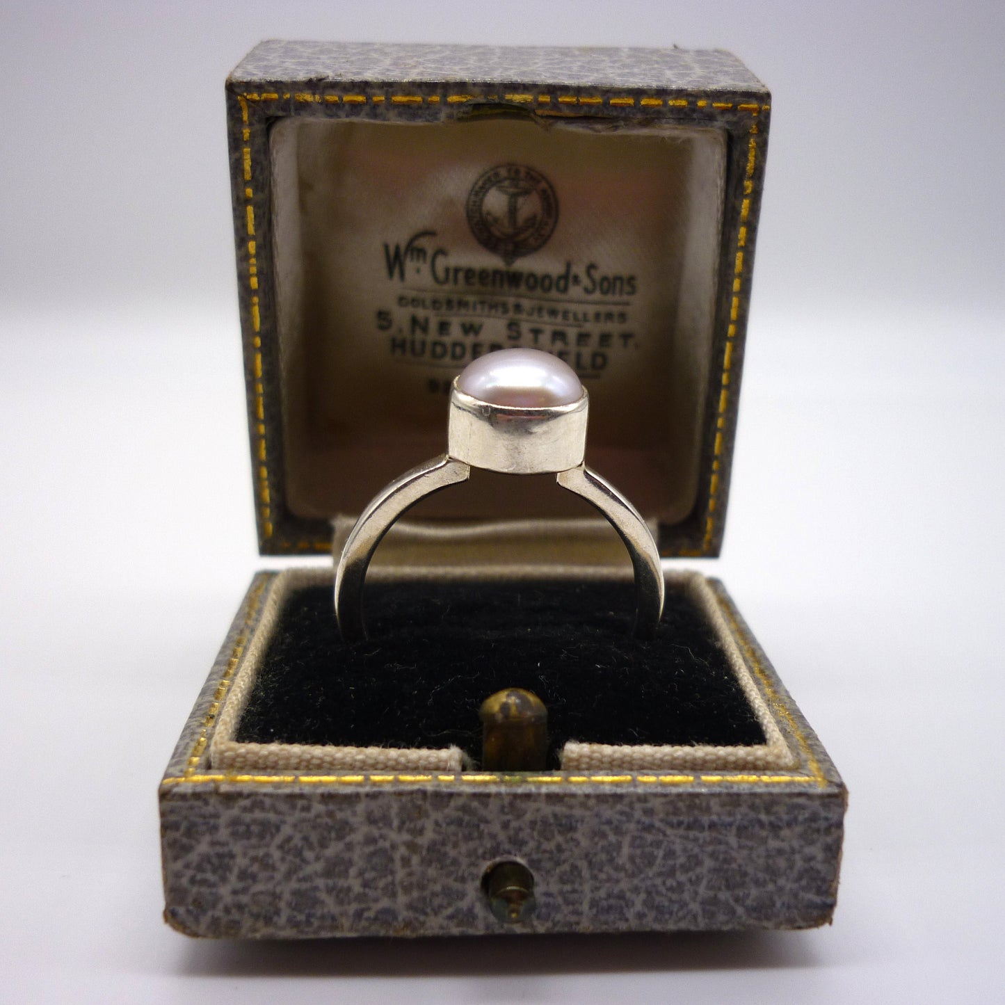 Silver Pearl Ring Size 8.25