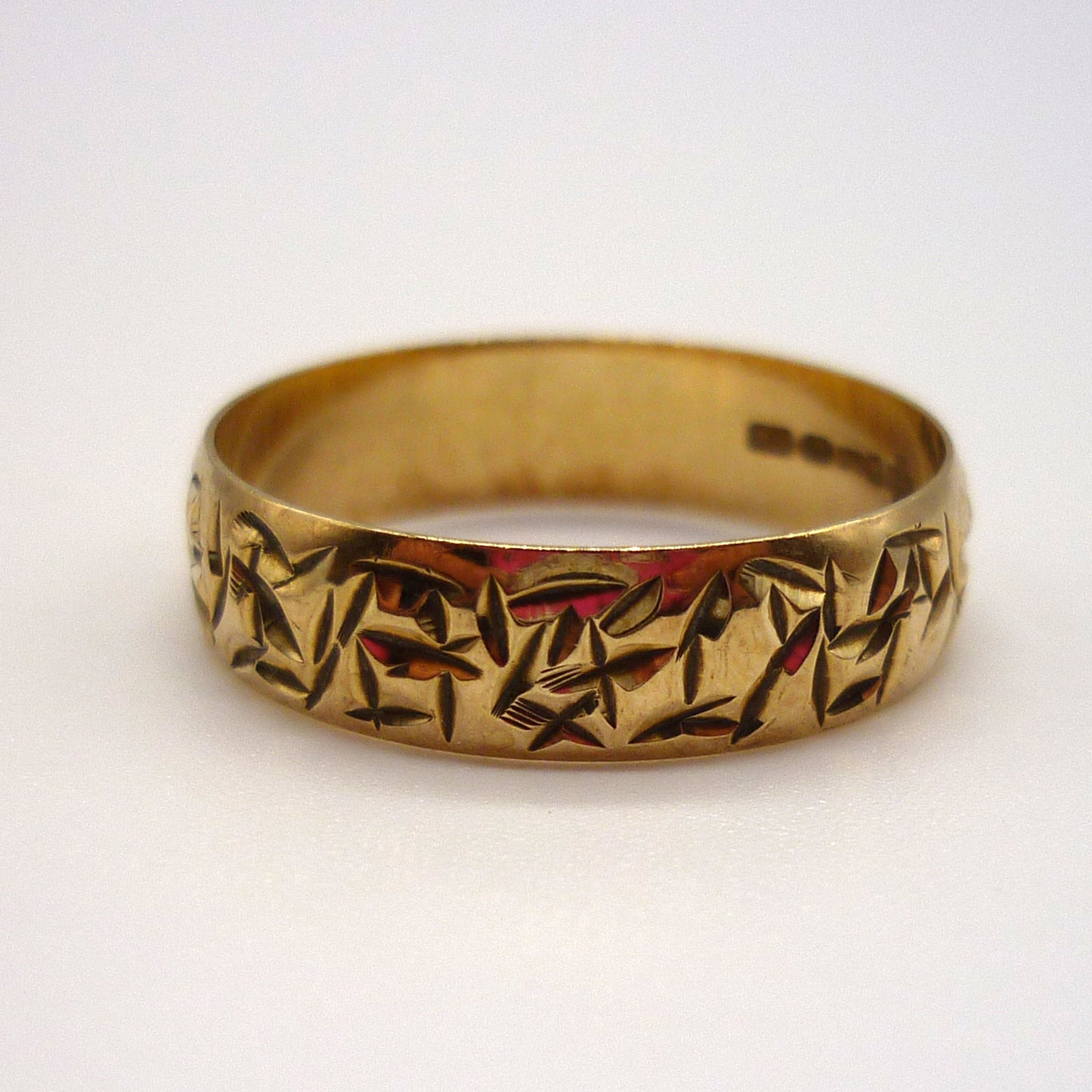 Textured Gold Band Ring Size 8