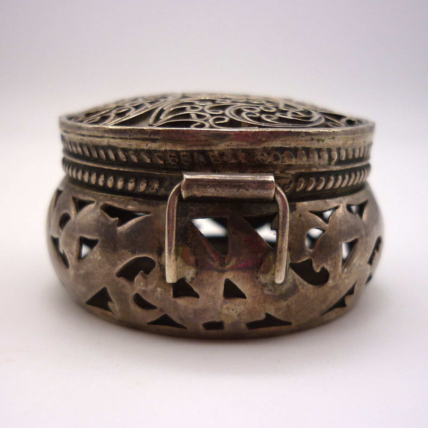 Antique Little Silver Filigree Pill Pot