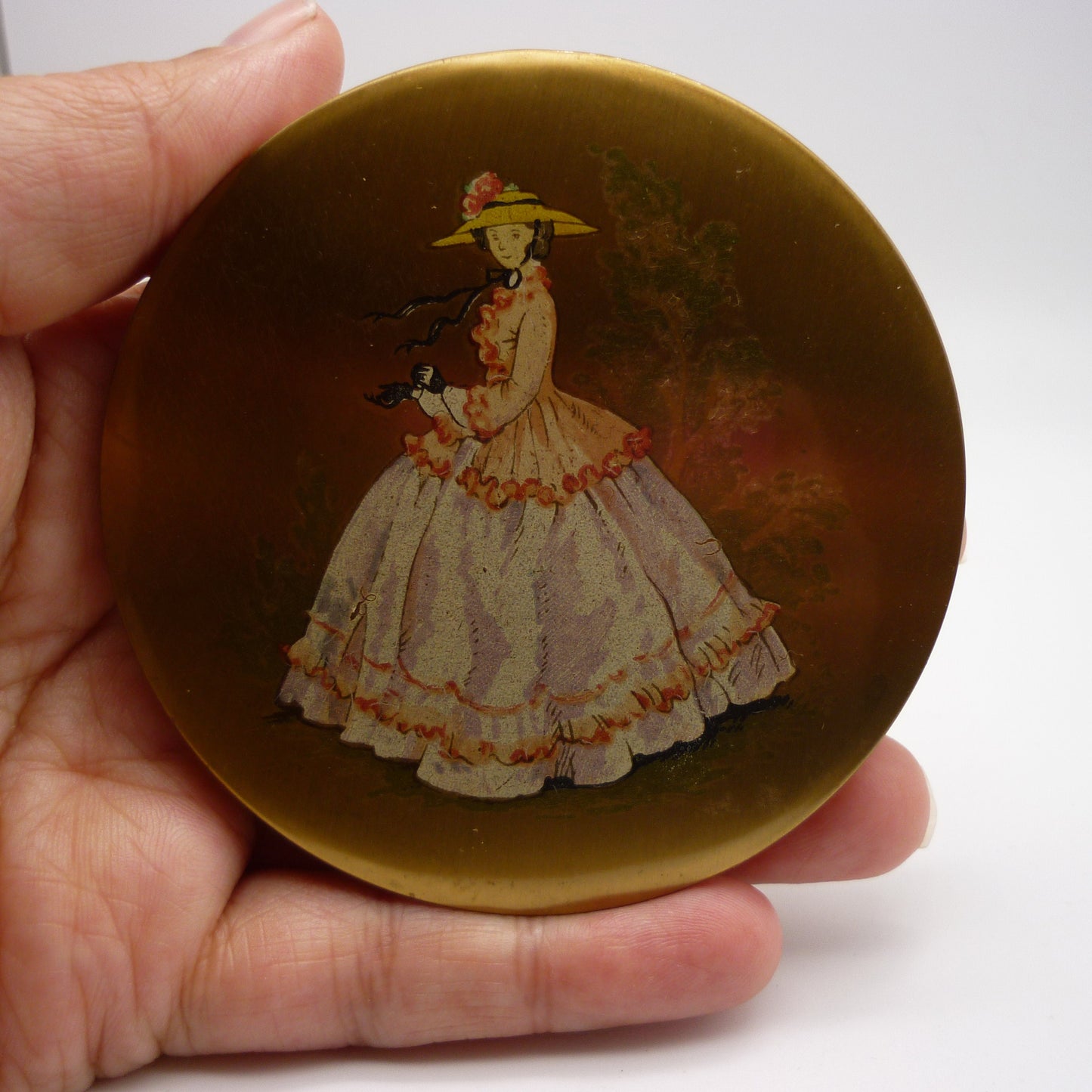Vintage Fifties Stratton Compact in Hand with Picture of Lady Design
