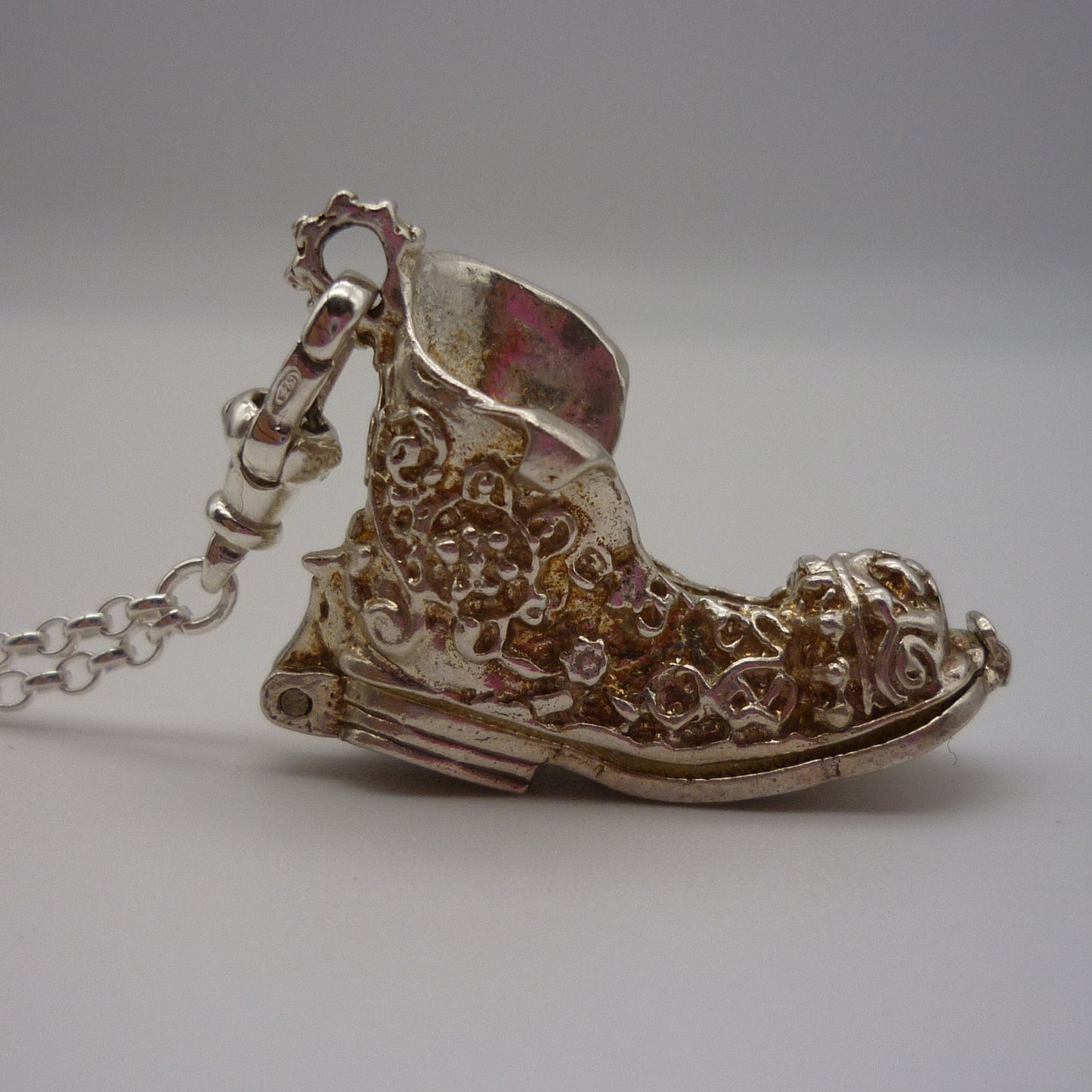 Vintage Opening Boot Charm Necklace: Recycled Silver Belcher Chain