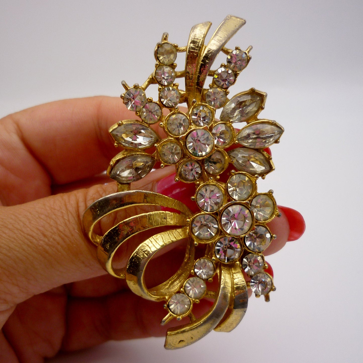 Large Vintage Rhinestone Gold Tone Flower Brooch