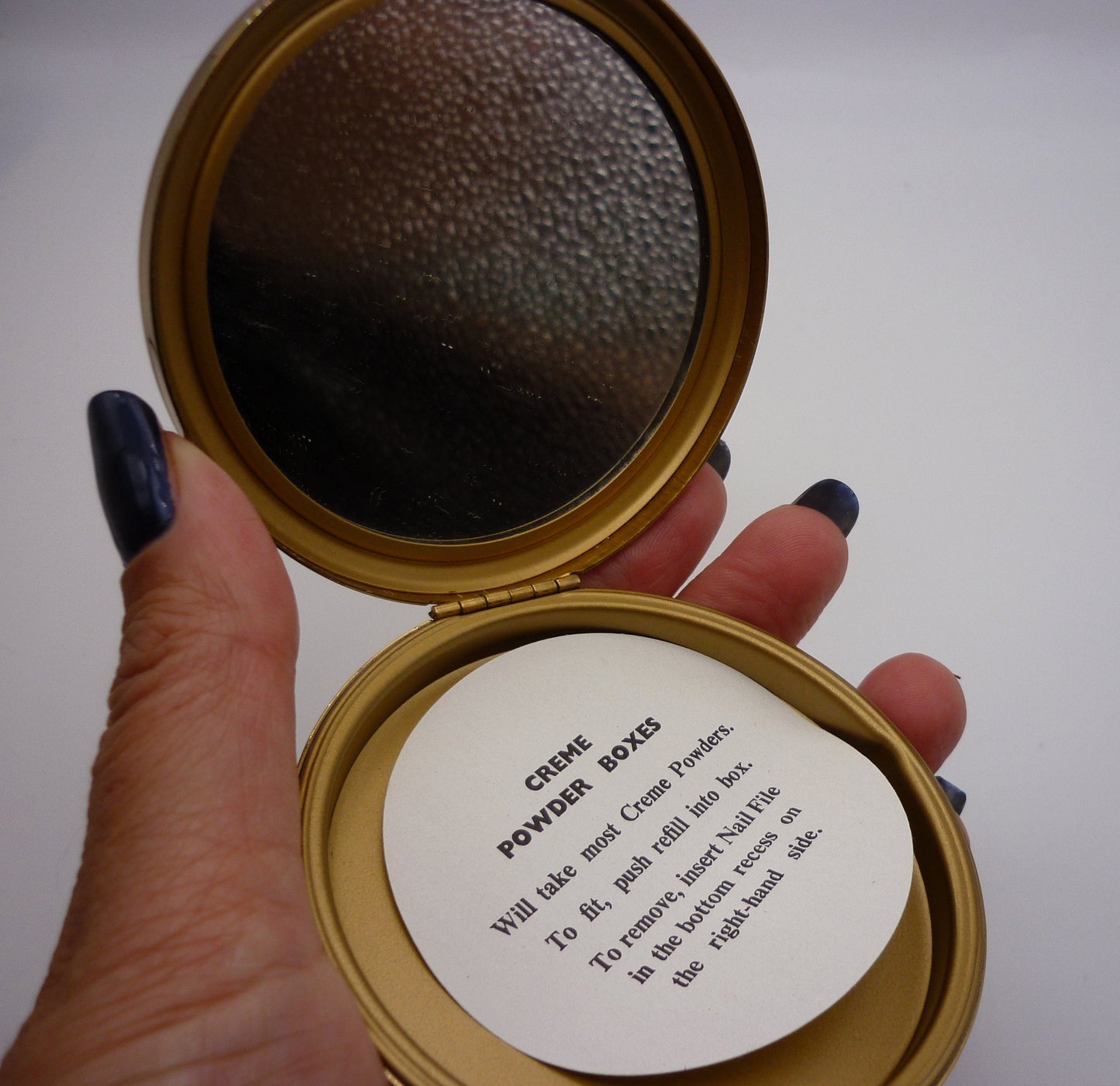 Vintage Powder Compact, Unused Crème Powder Box