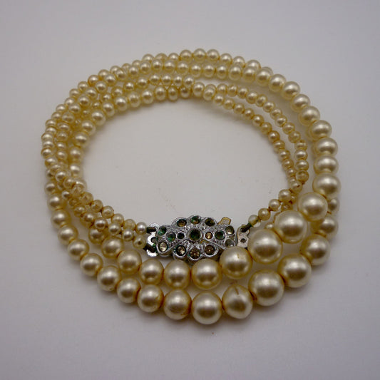 Vintage Pearls in Lotus Pearls Presentation Box