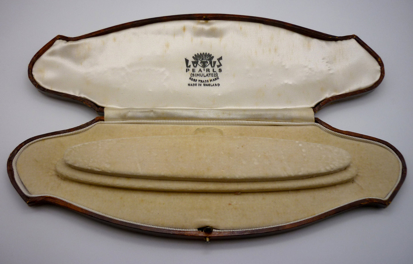 Vintage Pearls in Lotus Pearls Presentation Box