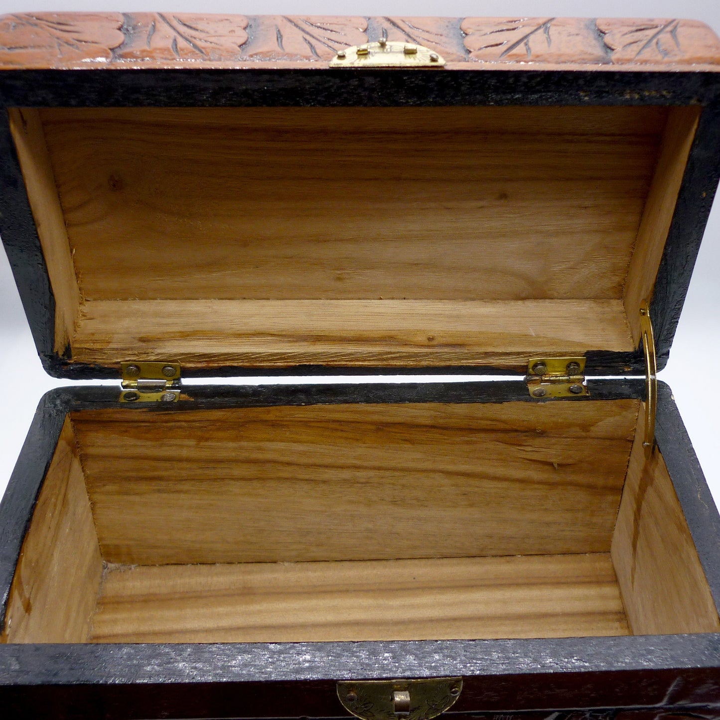 Antique Hand Carved Camphor Wooden Box: Asian Trinket Jewelry Case