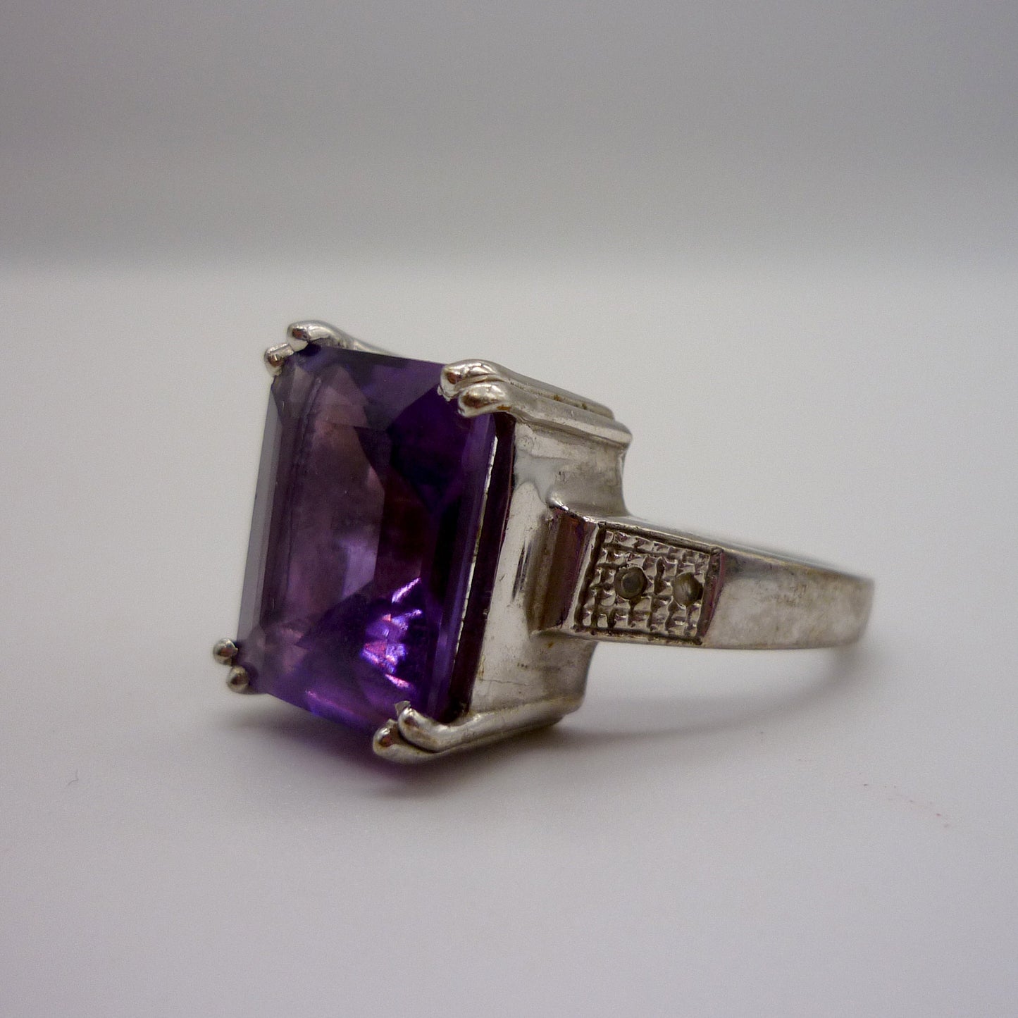 Silver Cocktail Ring Set With Large Purple Stone Size 6.75