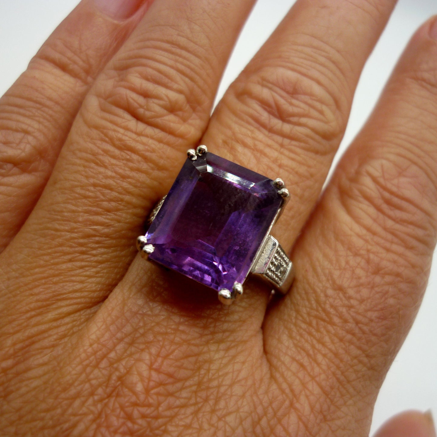 Silver Cocktail Ring Set With Large Purple Stone Size 6.75
