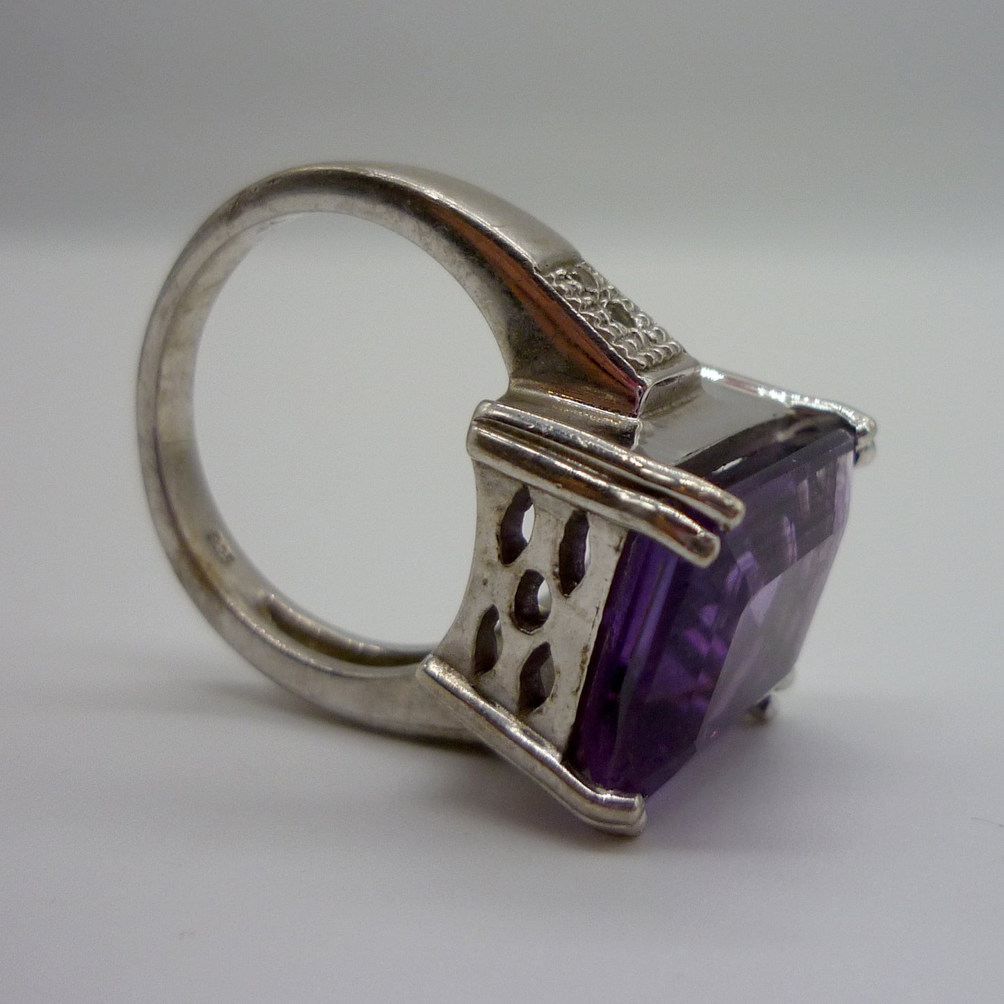 Silver Cocktail Ring Set With Large Purple Stone Size 6.75