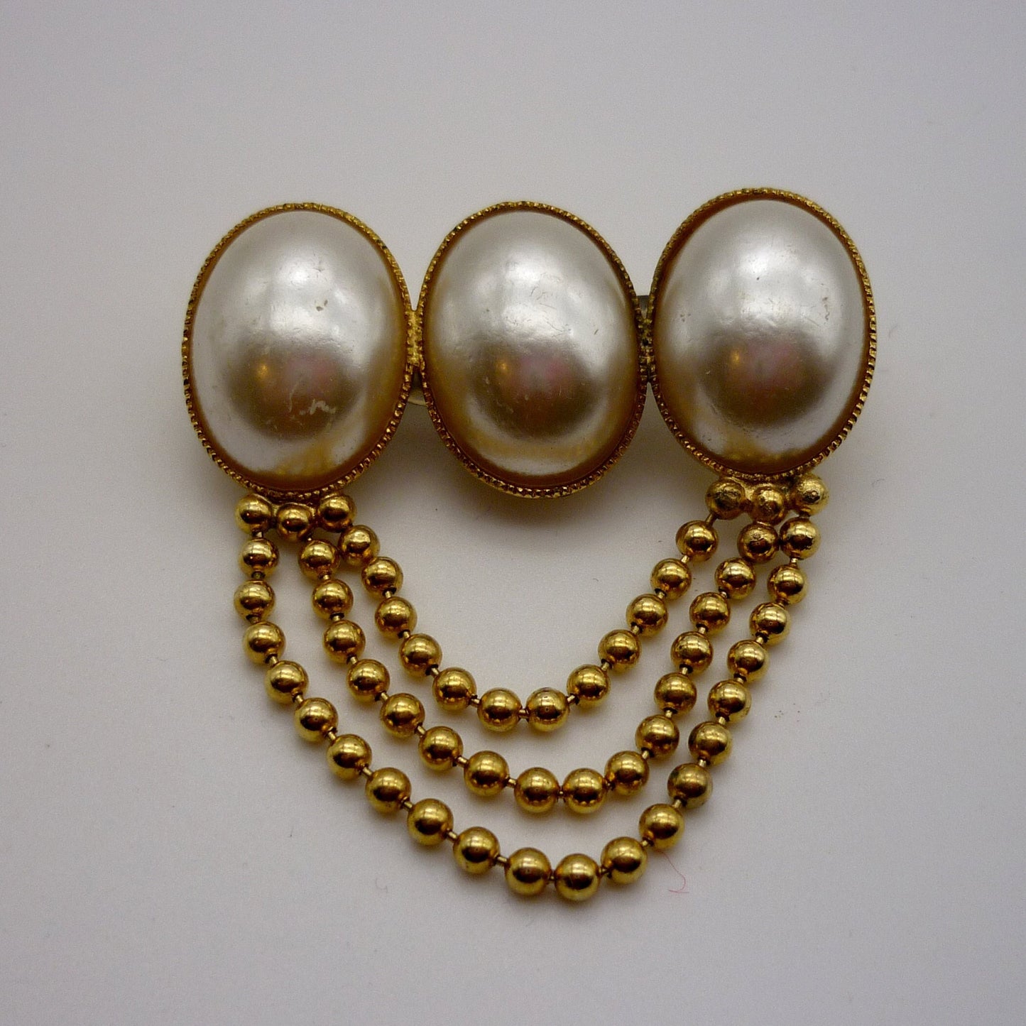 Vintage Faux Pearl and Gold Tone Chain Brooch