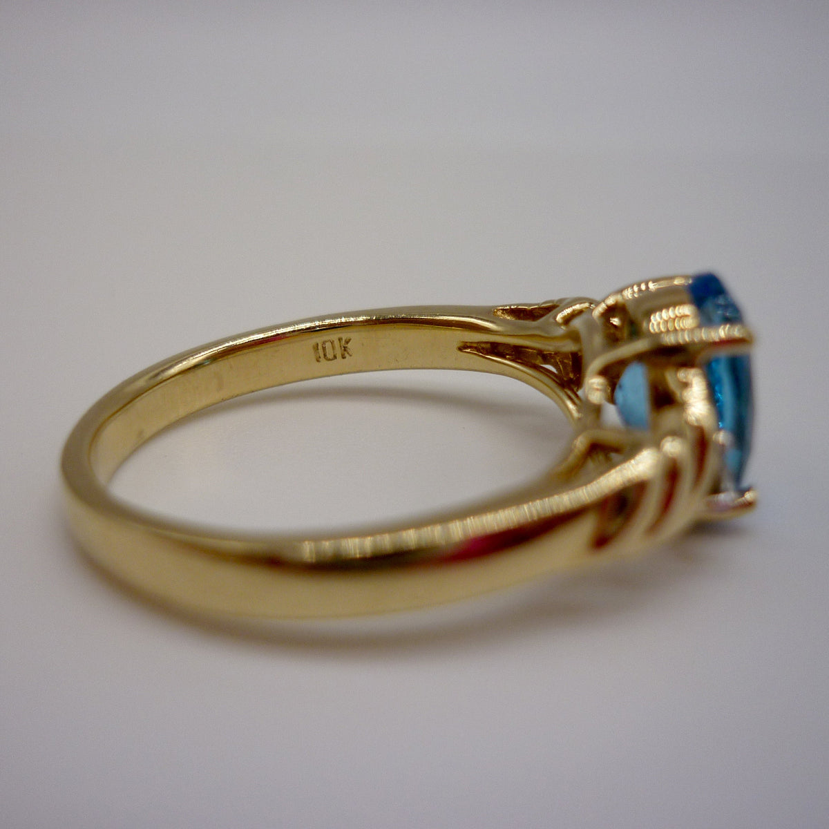 Vintage Blue Topaz 10k Yellow Gold Ring with Diamond Accents, Size 5.5