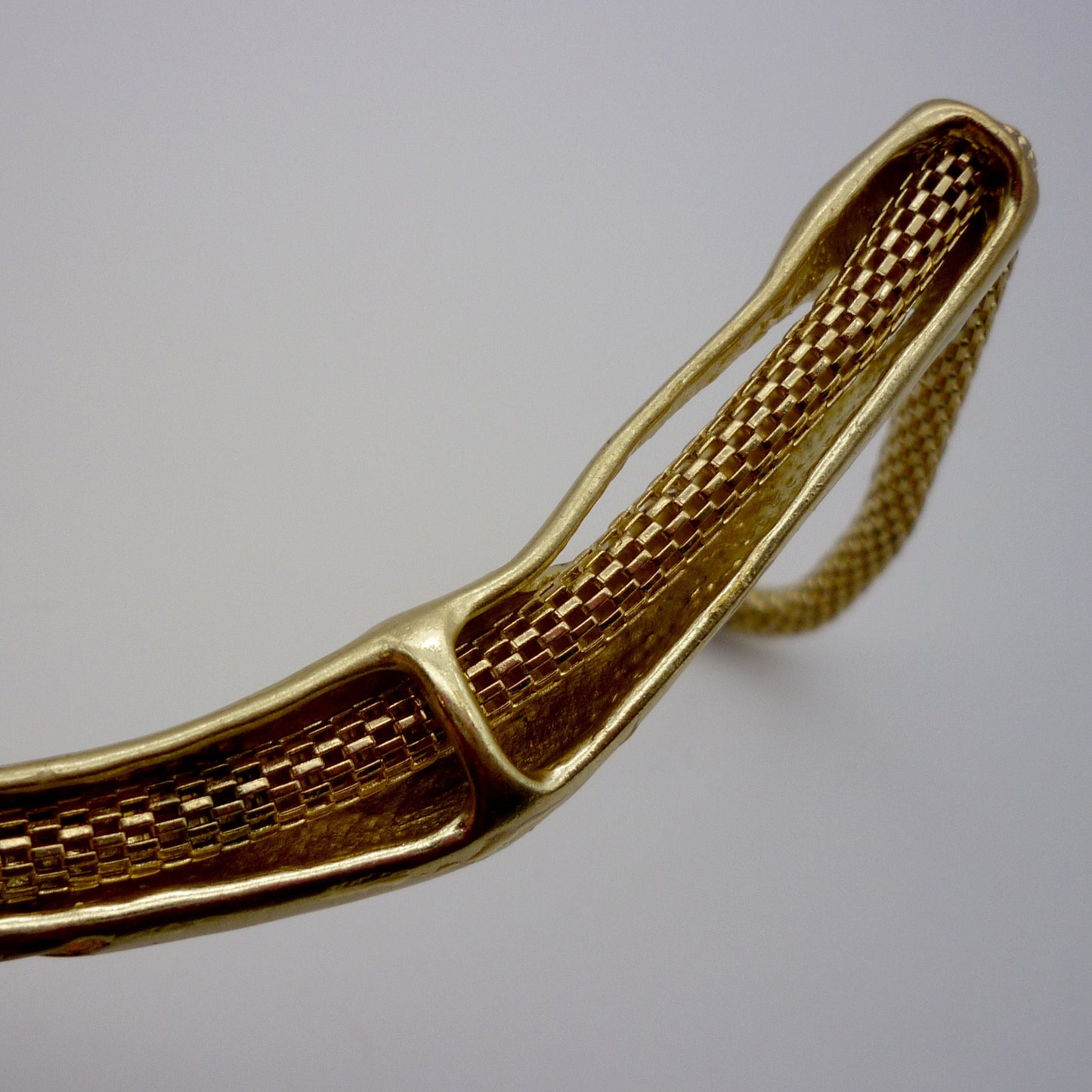 Thick Gold Plated Round Mesh Chain Necklace with Large Statement Horizontal Sliding Pendant