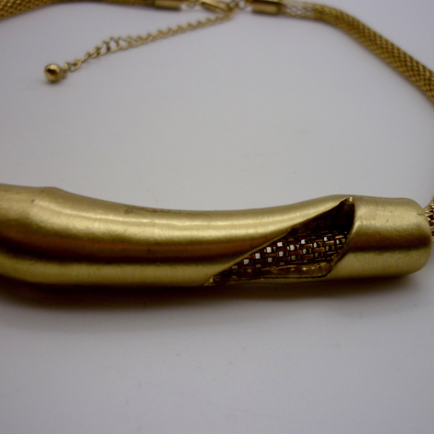 Thick Gold Plated Round Mesh Chain Necklace with Large Statement Horizontal Sliding Pendant