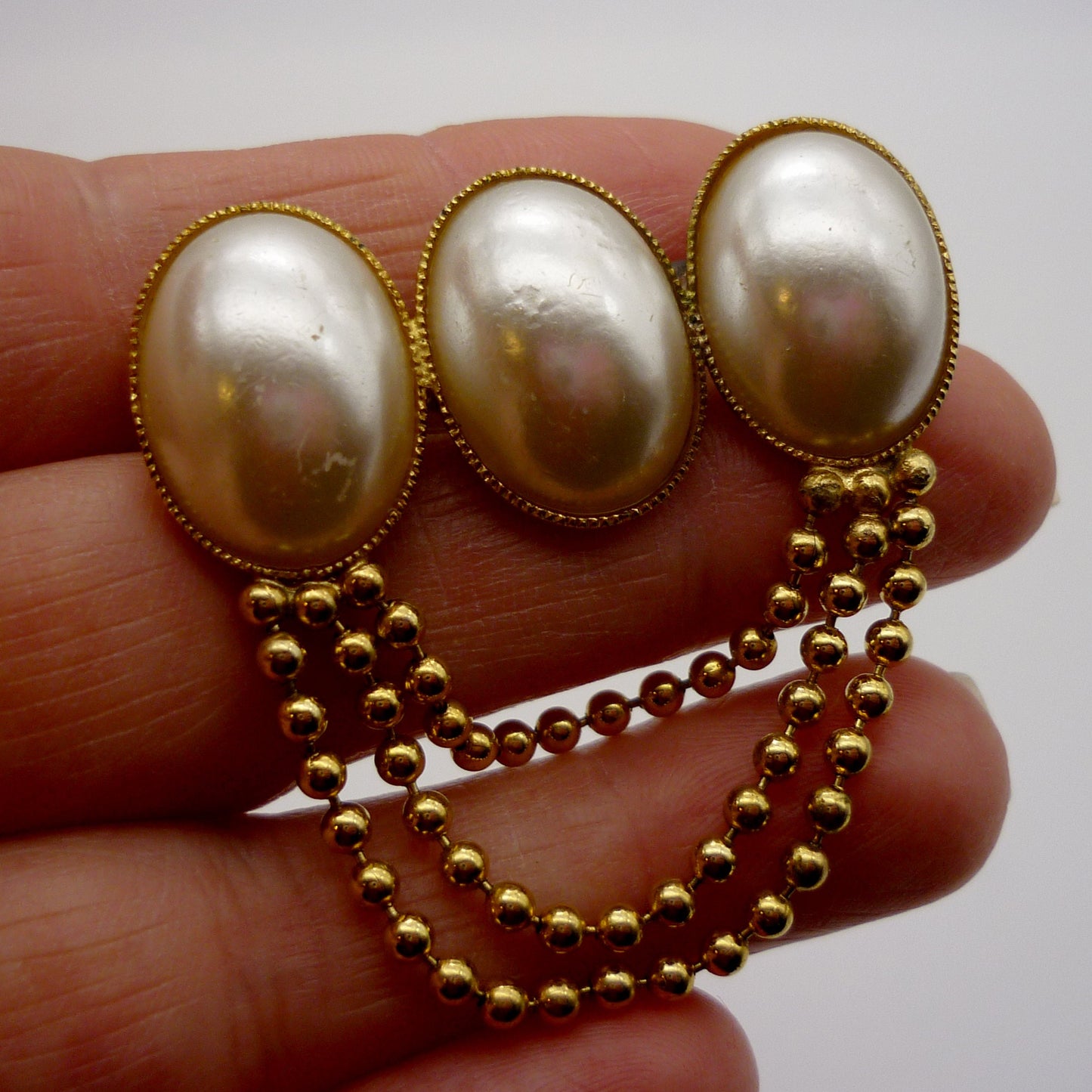 Vintage Faux Pearl and Gold Tone Chain Brooch