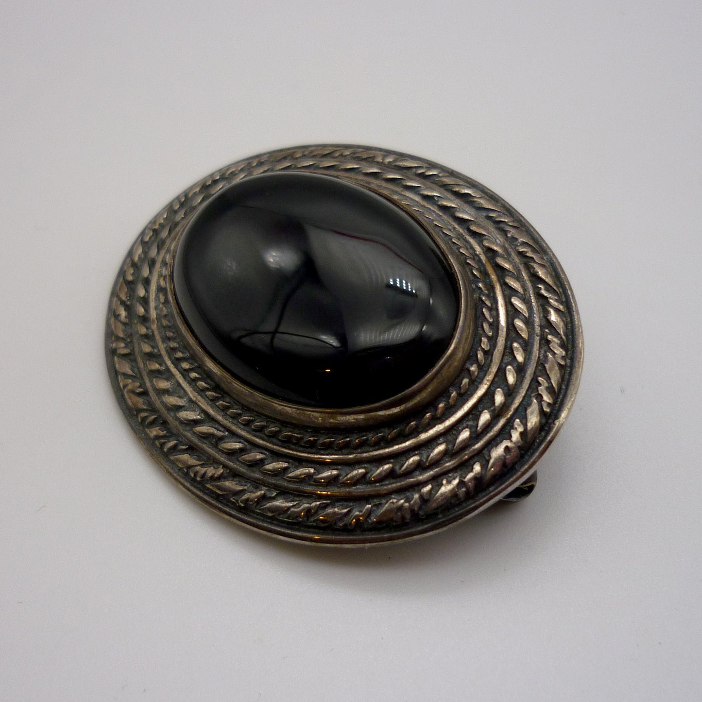 Vintage Malcolm Gray Silver & Onyx Brooch